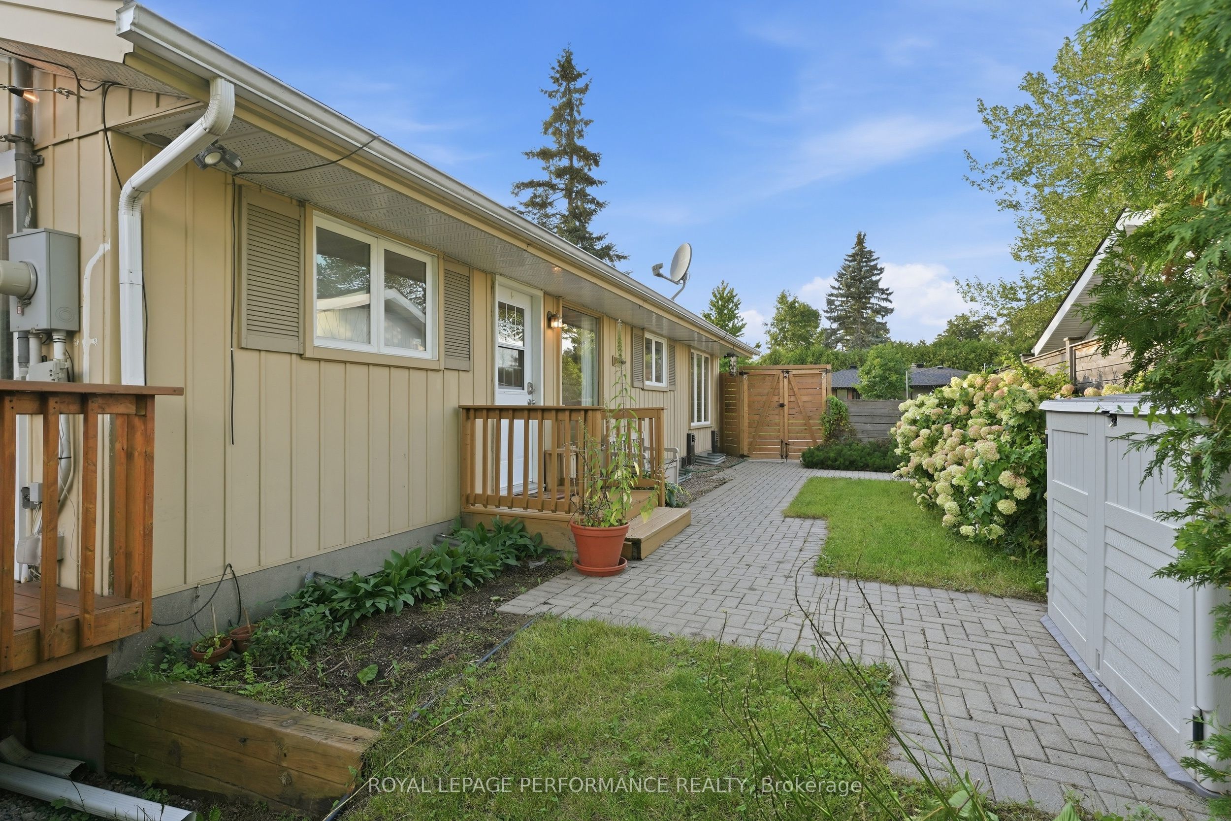 3149 Southmore Drive E Property Photo 30