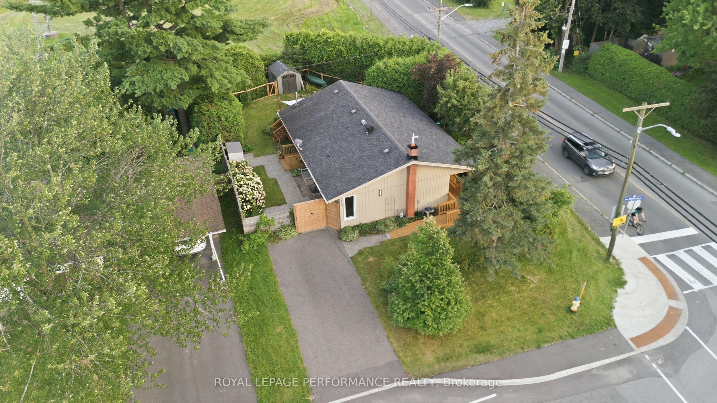 3149 Southmore Drive E Property Photo 37