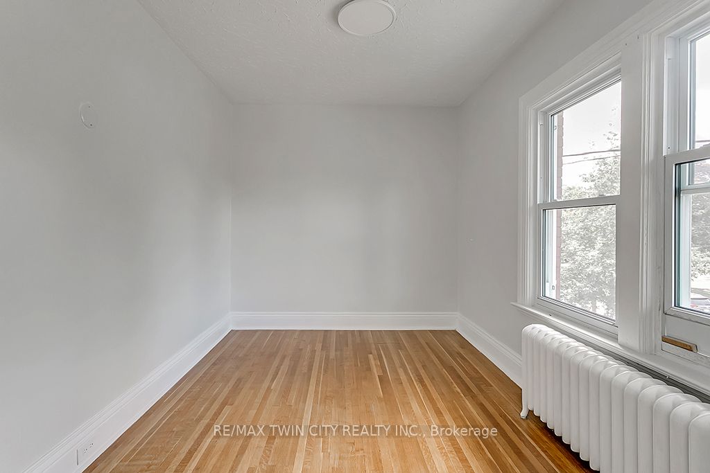 153 Drummond Street Upper Property Photo 11