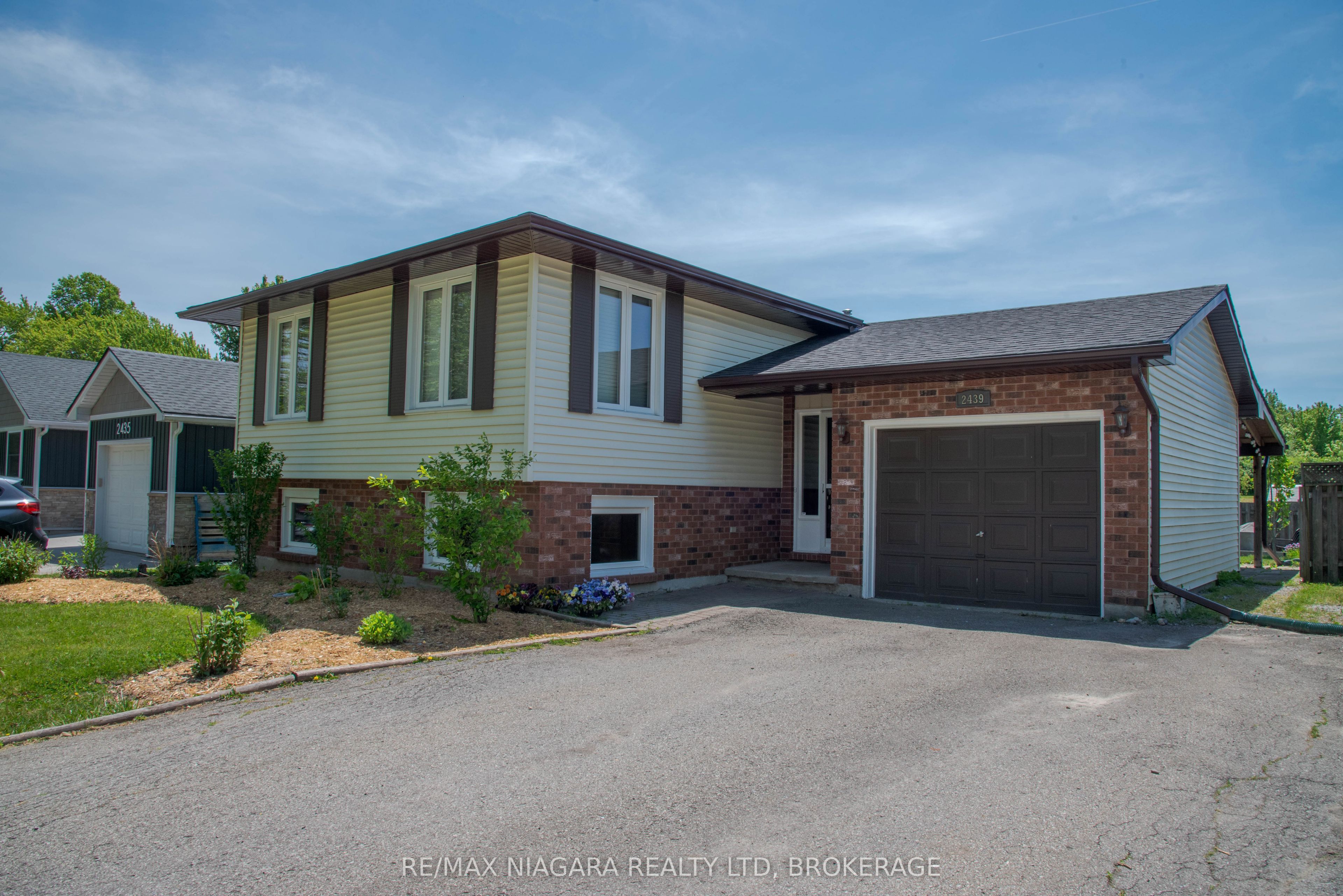 2439 Coral Avenue Property Photo 1