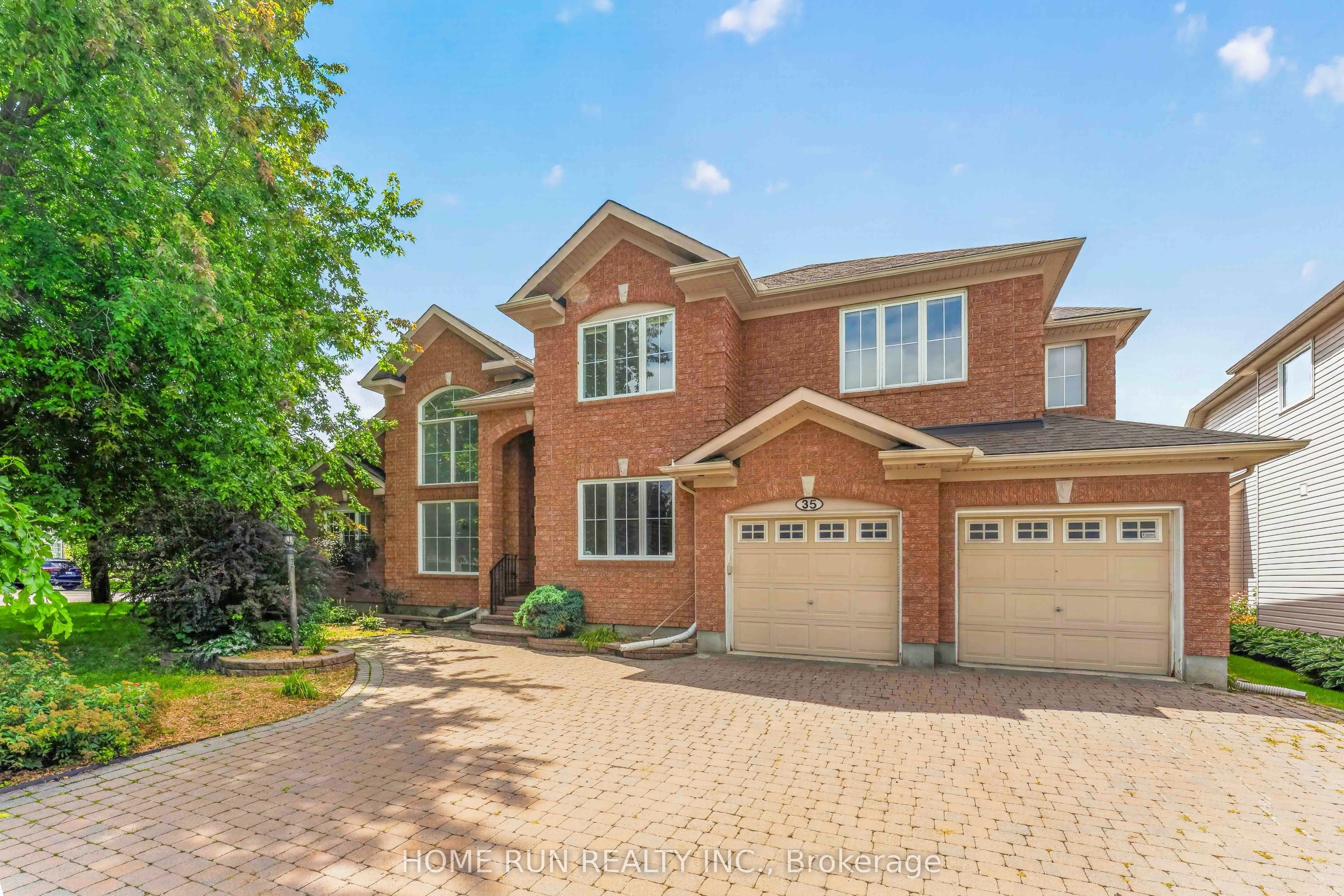 35 Blackshire Circle Property Photo 2