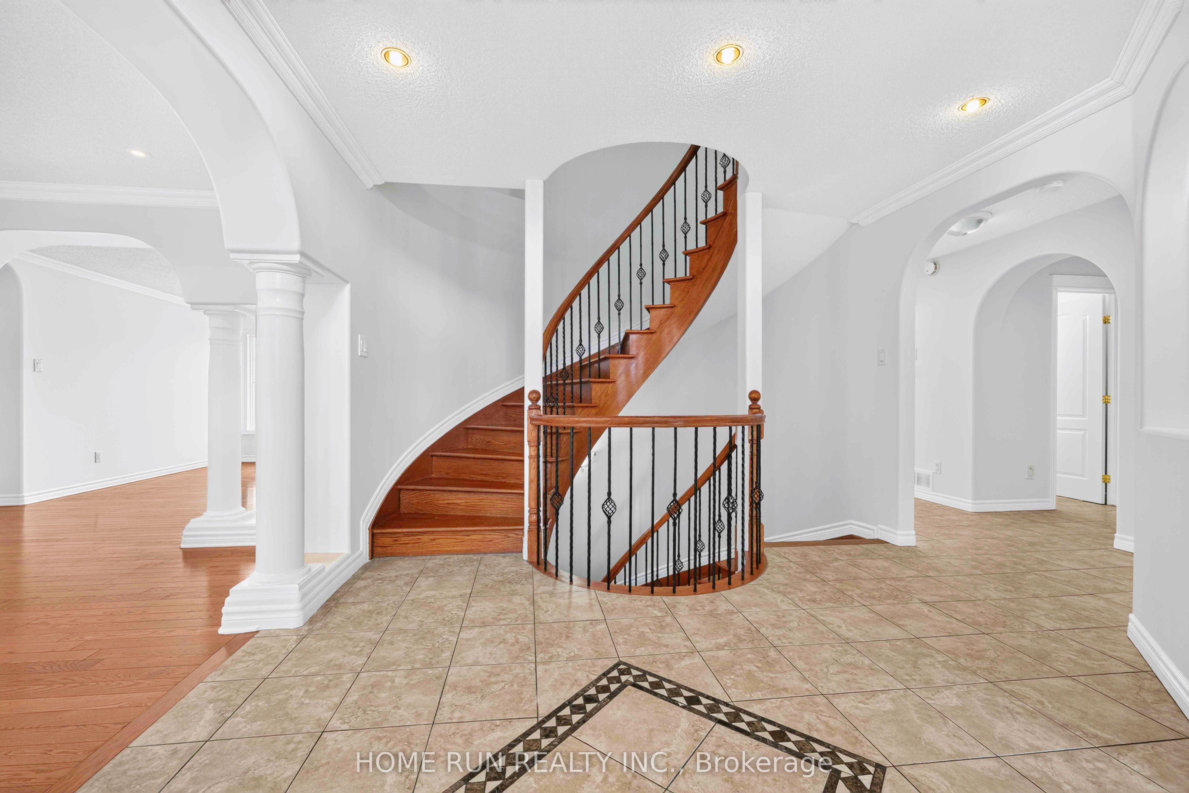 35 Blackshire Circle Property Photo 3