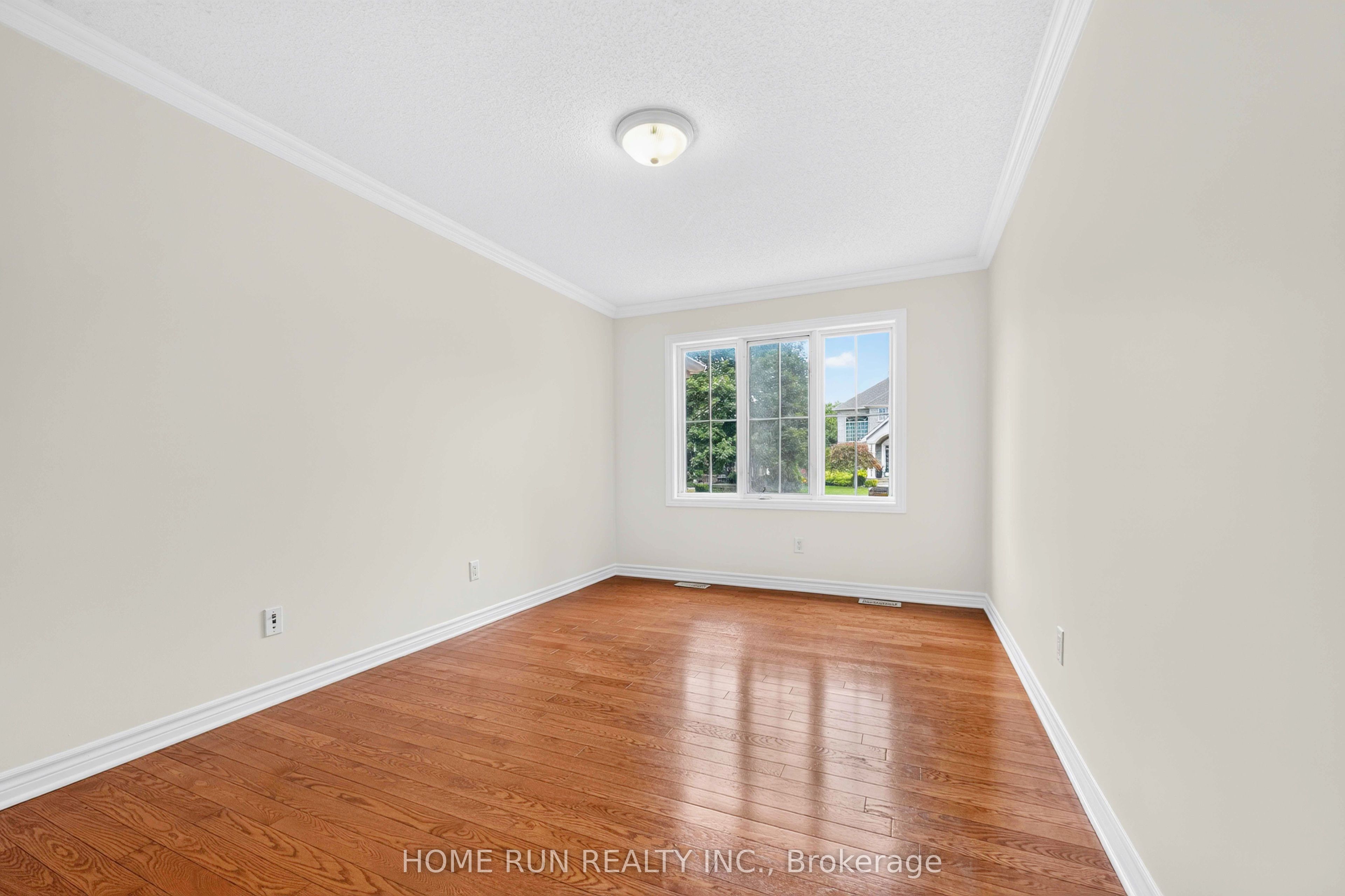 35 Blackshire Circle Property Photo 9