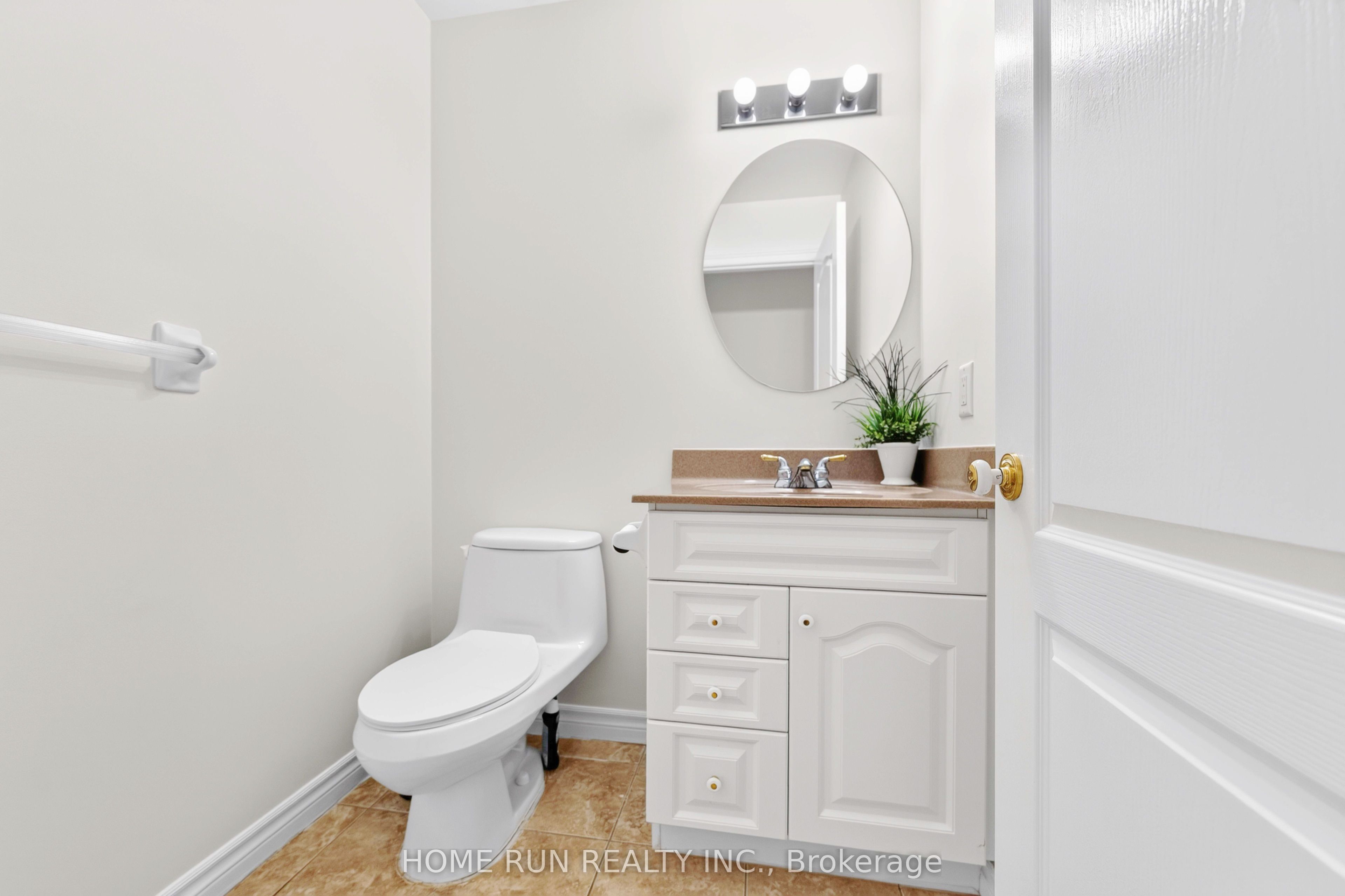 35 Blackshire Circle Property Photo 23
