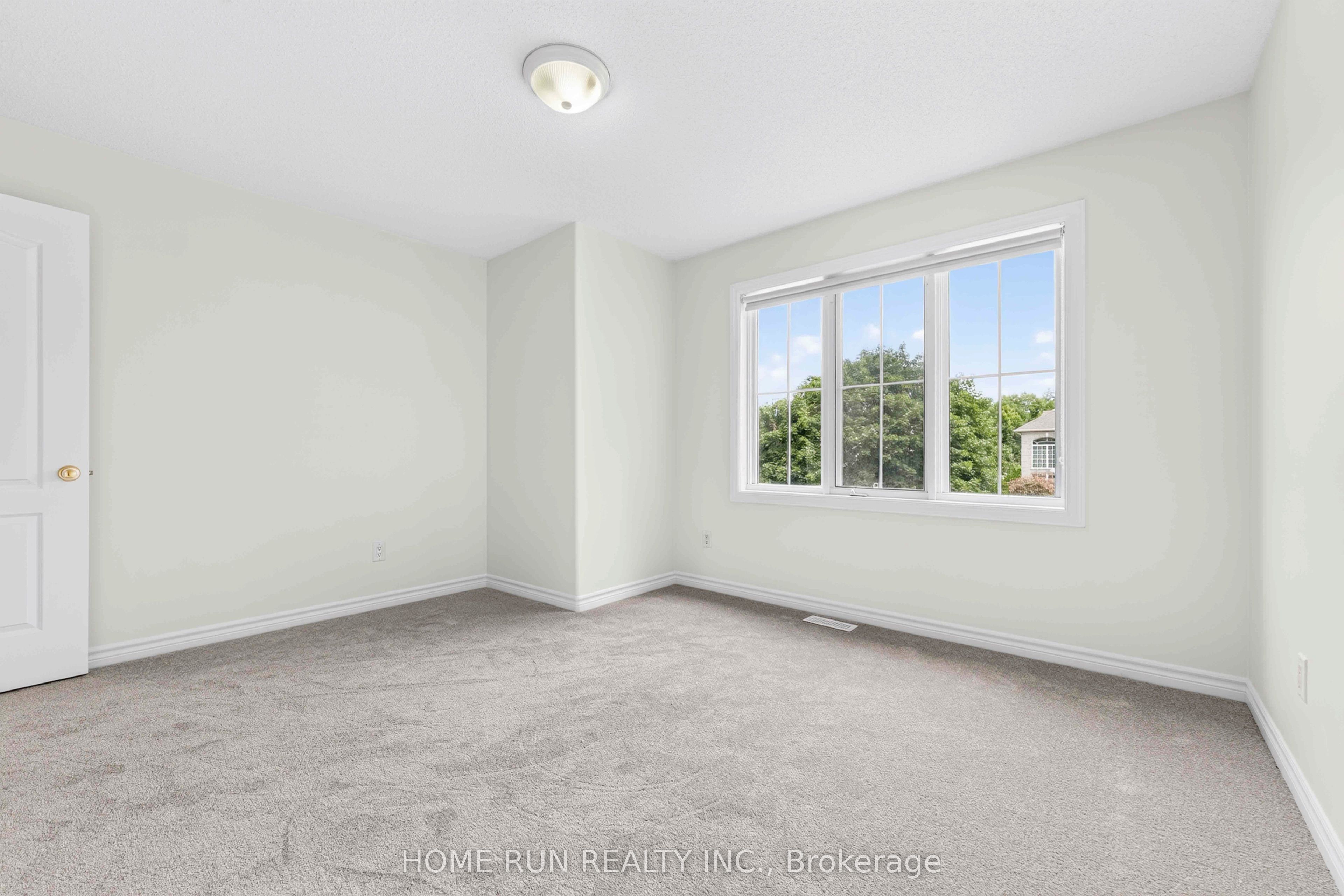 35 Blackshire Circle Property Photo 37