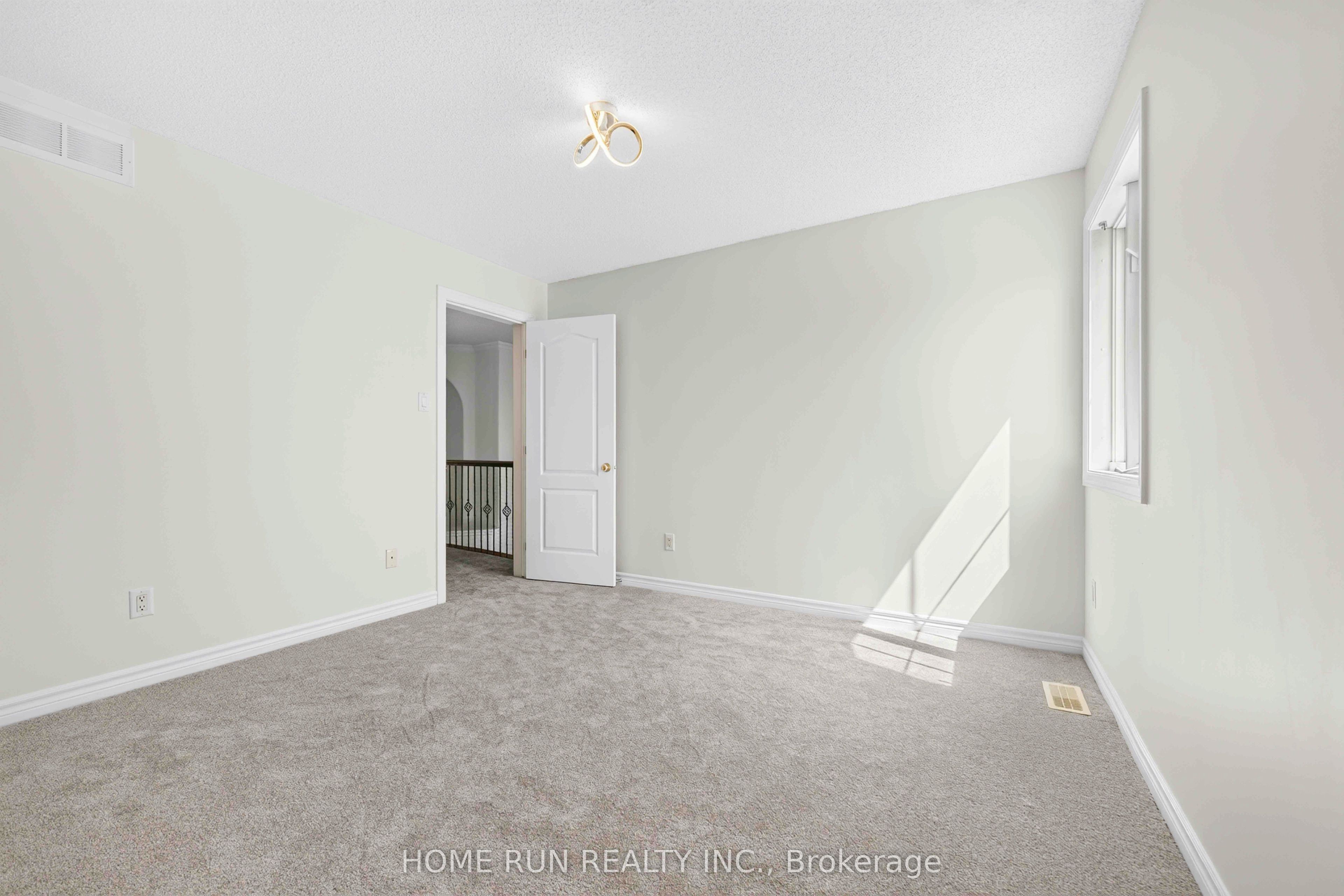 35 Blackshire Circle Property Photo 40