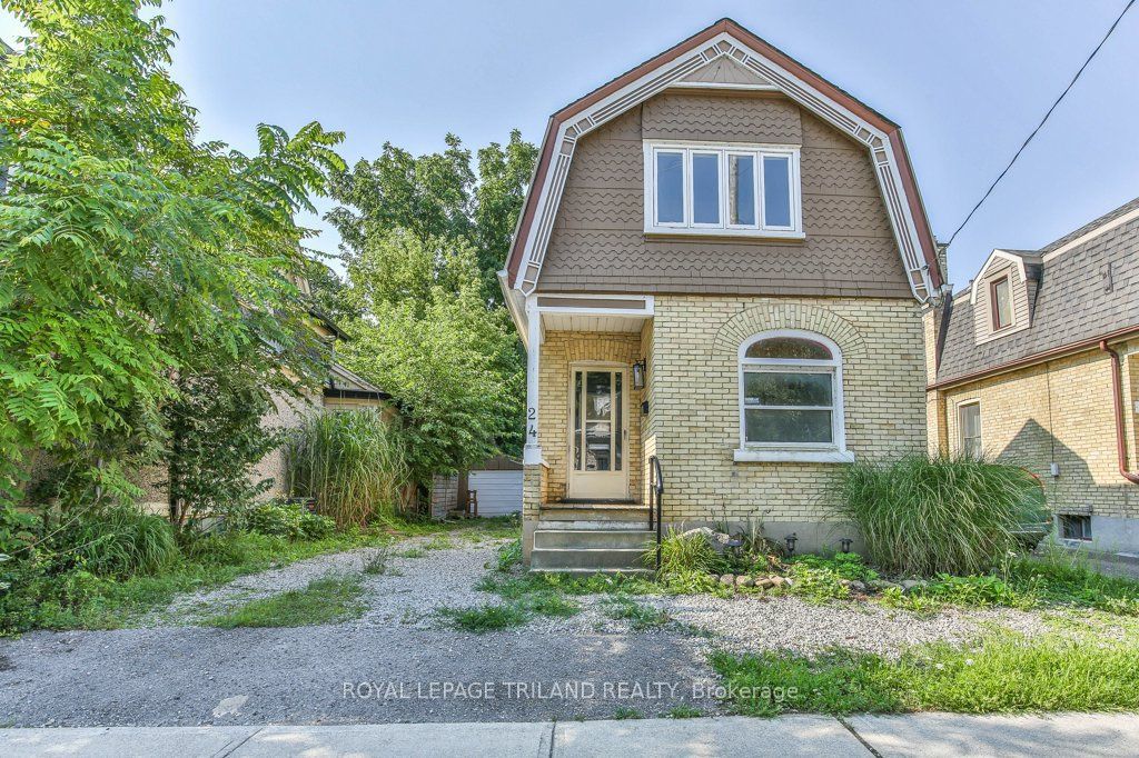 24 MOUNT PLEASANT Avenue Property Photo 1
