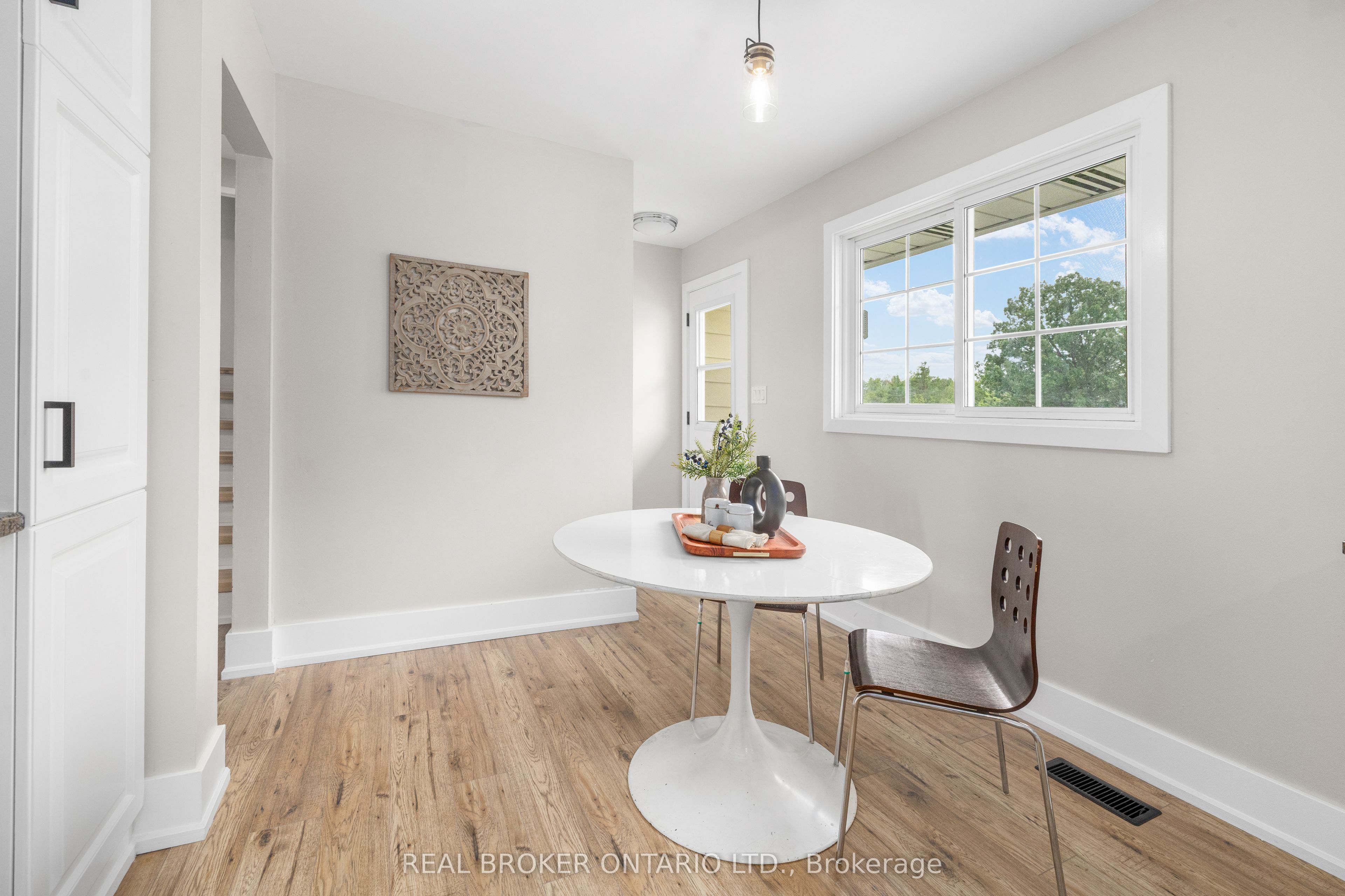 672 Line 3 Line Property Photo 20