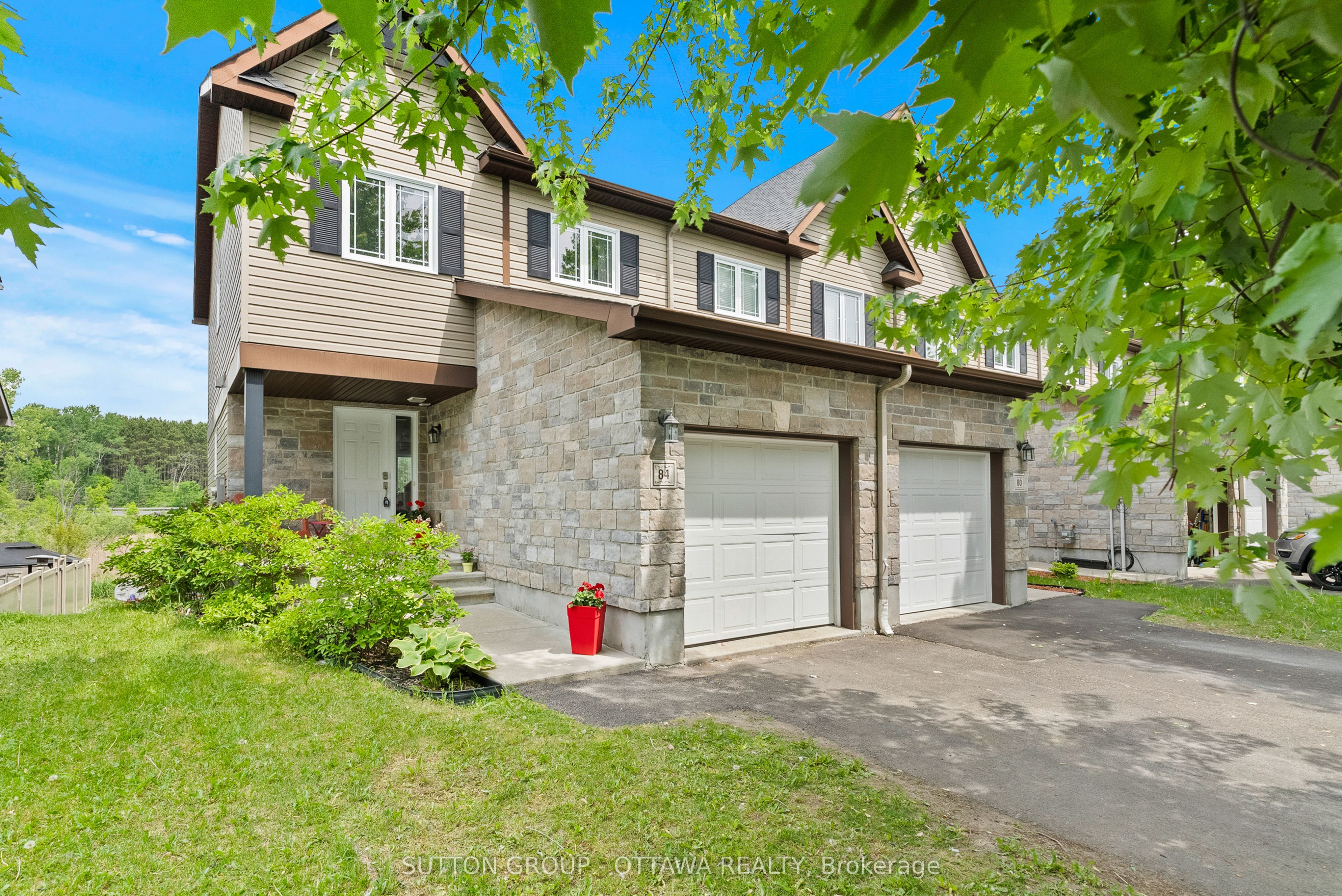 84 Nathalie Street Property Photo 1