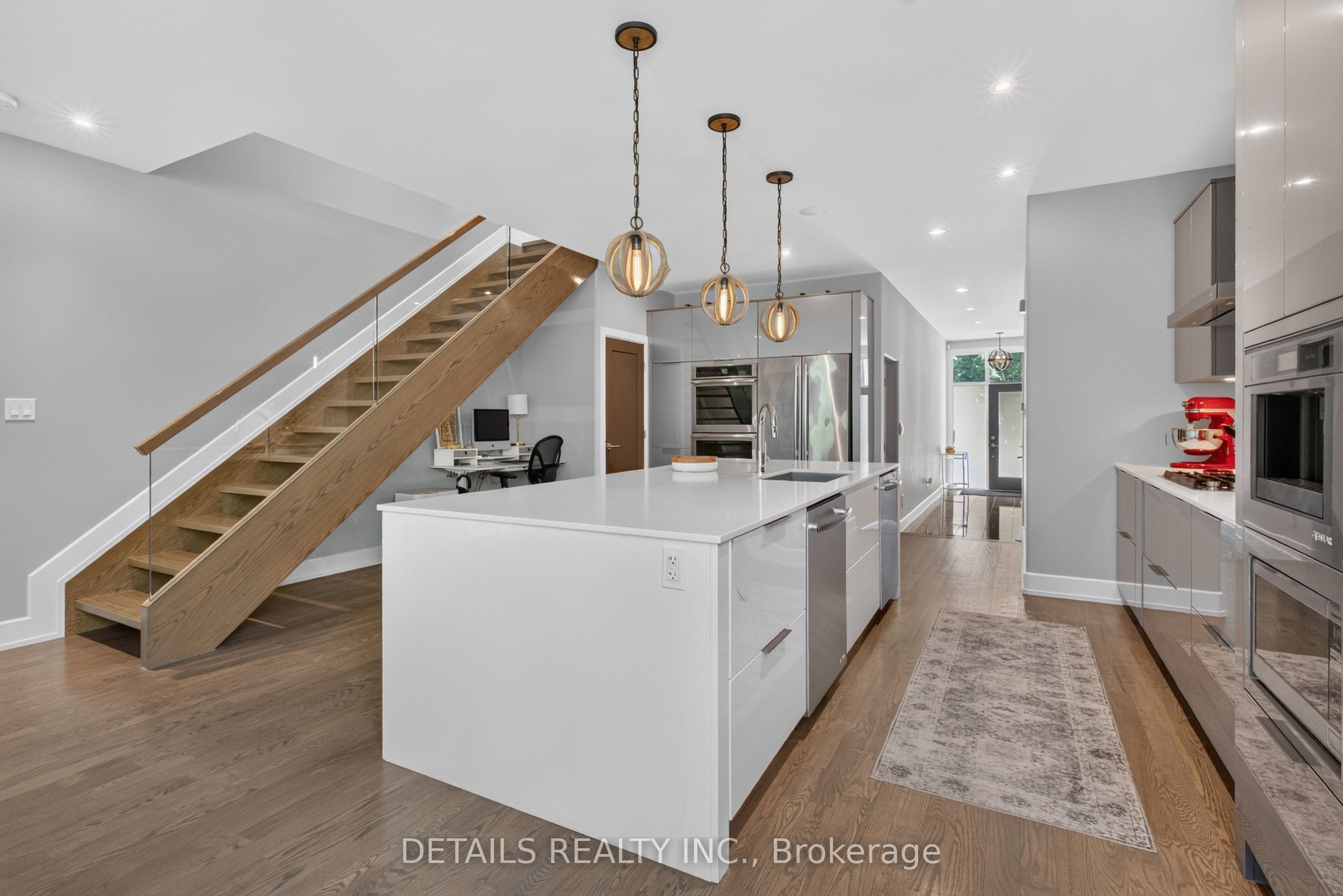 296 Kirchoffer Avenue Property Photo 4
