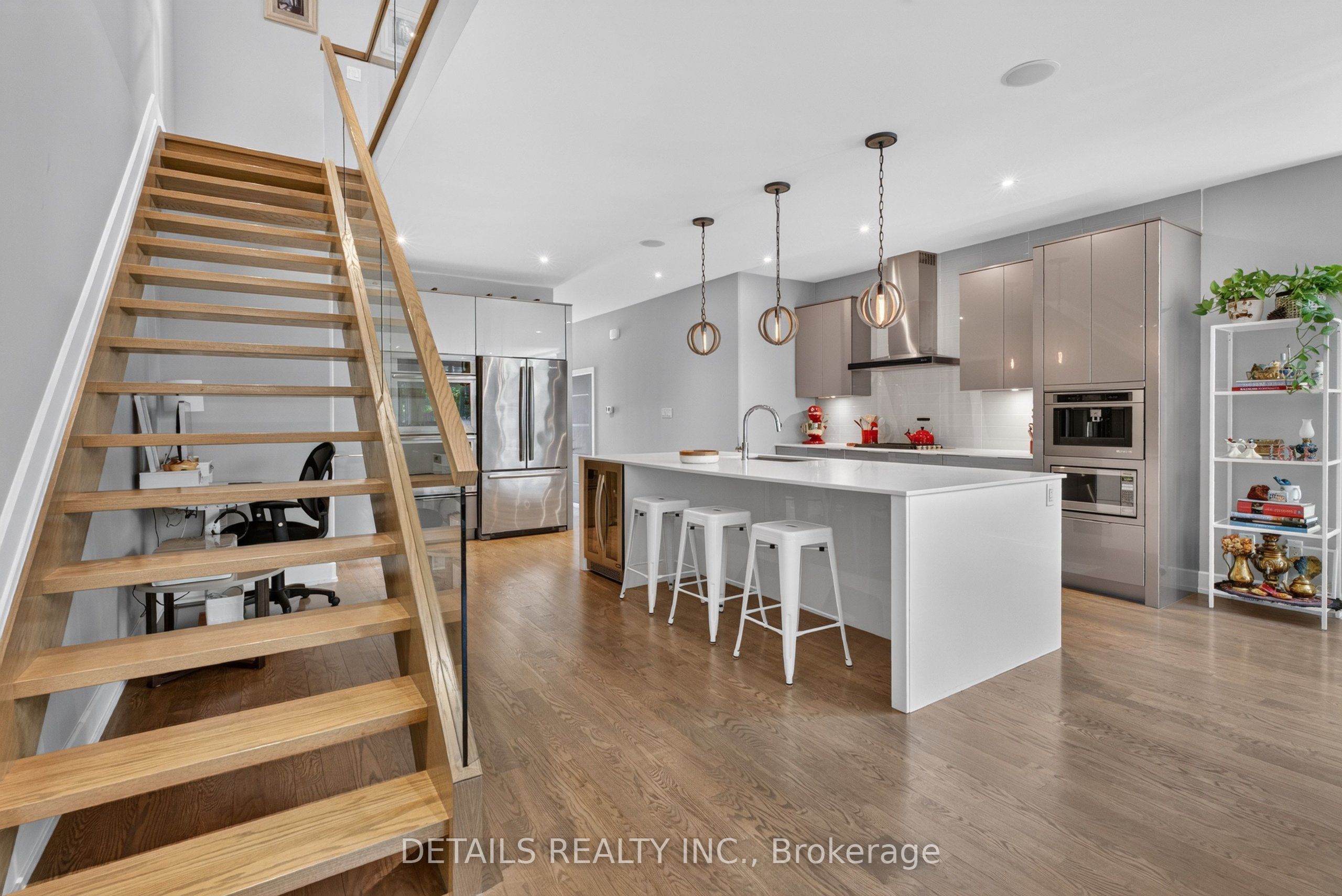 296 Kirchoffer Avenue Property Photo 6