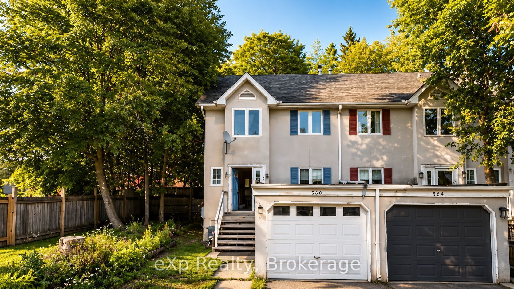 560 John Street S Property Photo 6