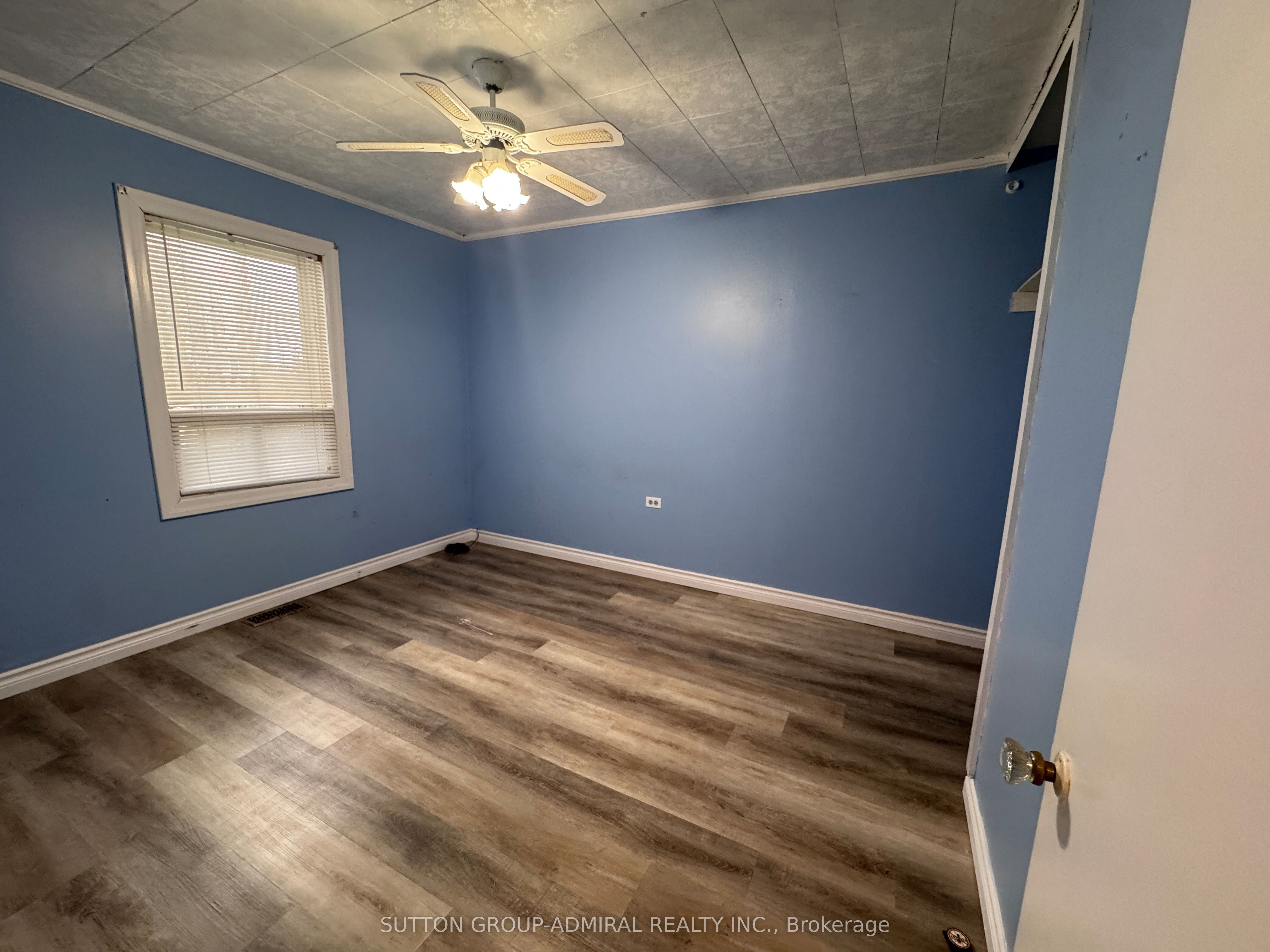 305 Crowland Avenue Property Photo 11