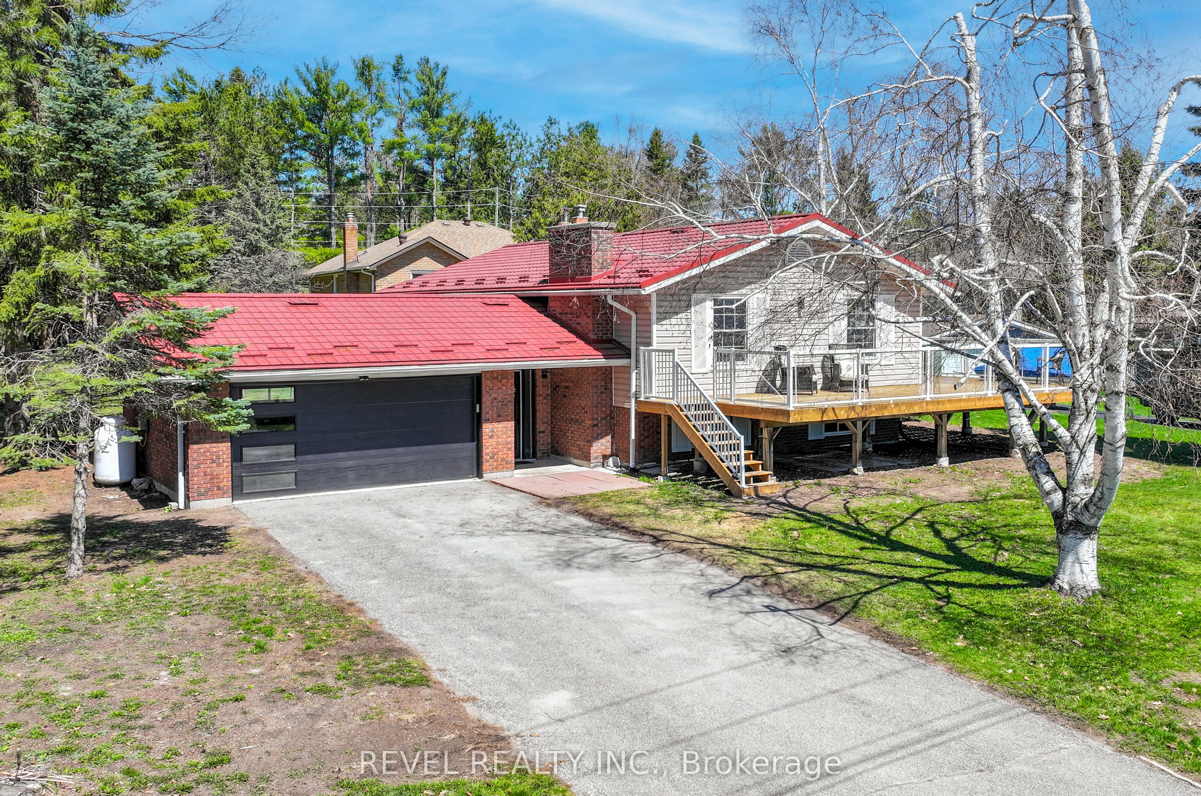 13 Pirates Glen Drive Property Photo 1