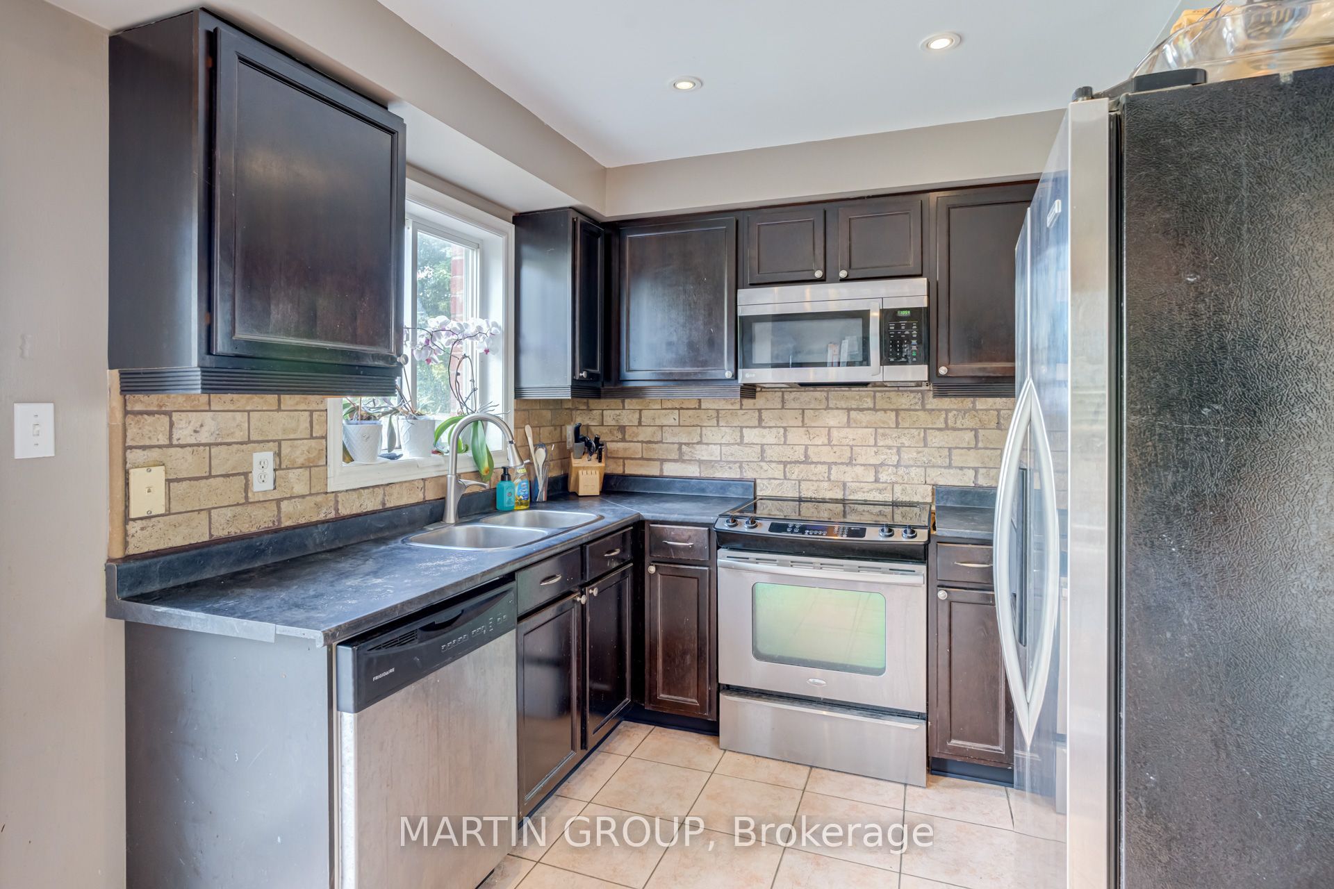 33 Slater Court Property Photo 9