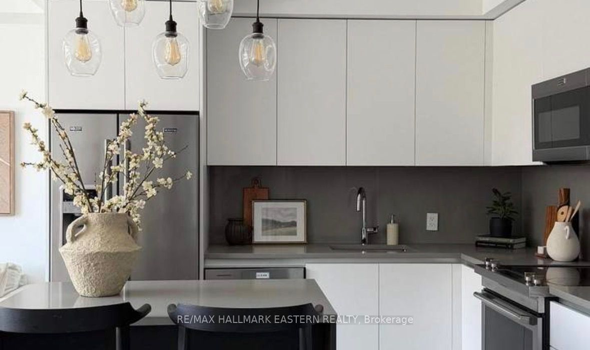 195 Hunter Street E 308 Property Photo 1