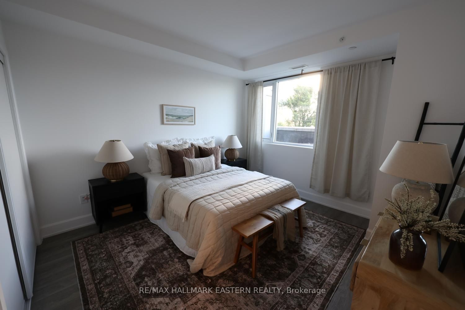 195 Hunter Street E 308 Property Photo 5