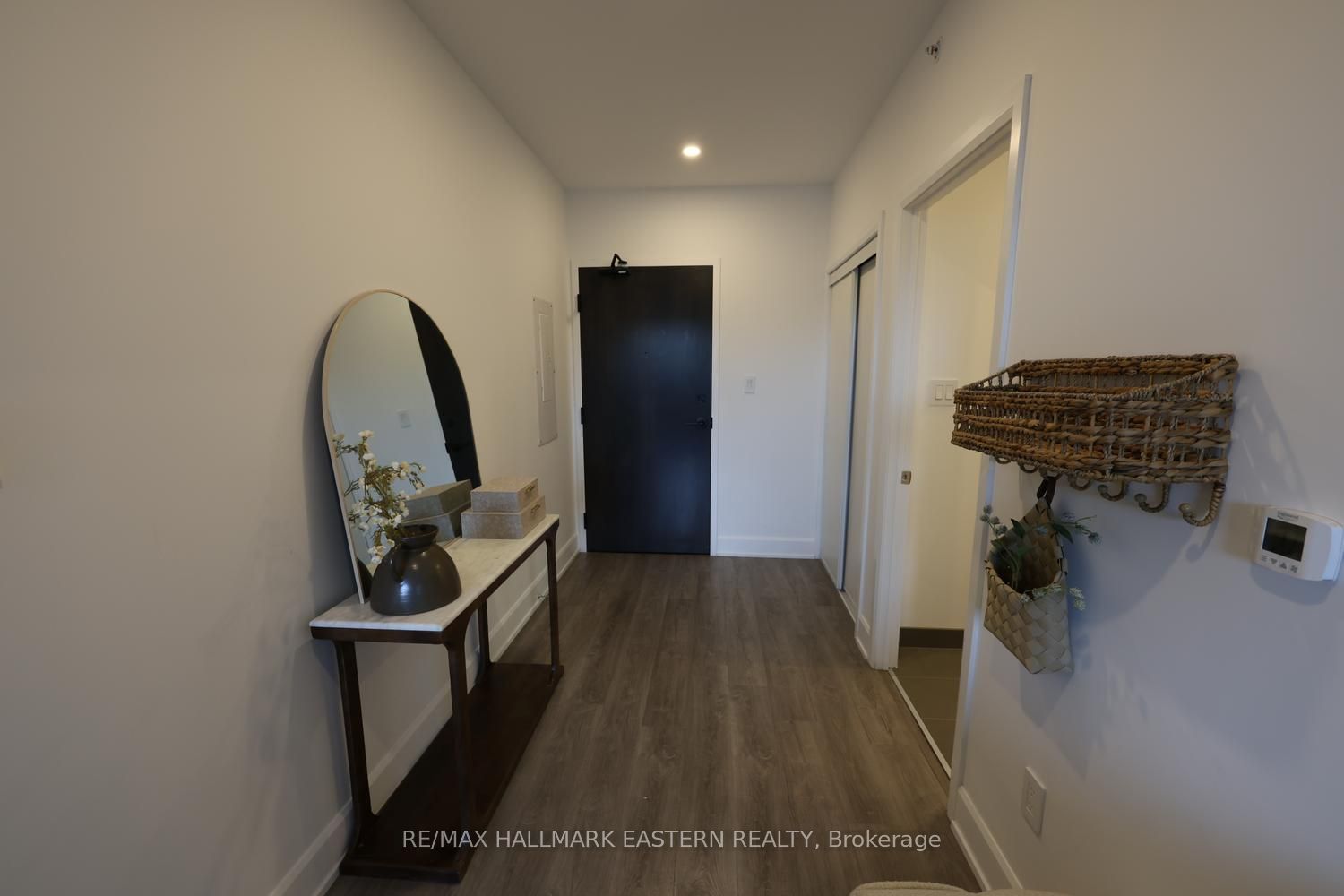 195 Hunter Street E 308 Property Photo 9