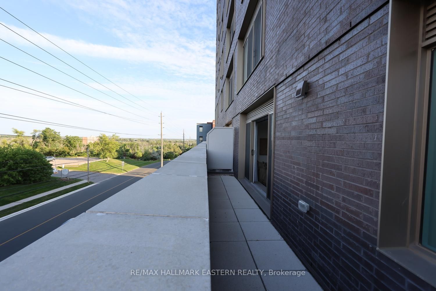 195 Hunter Street E 308 Property Photo 12