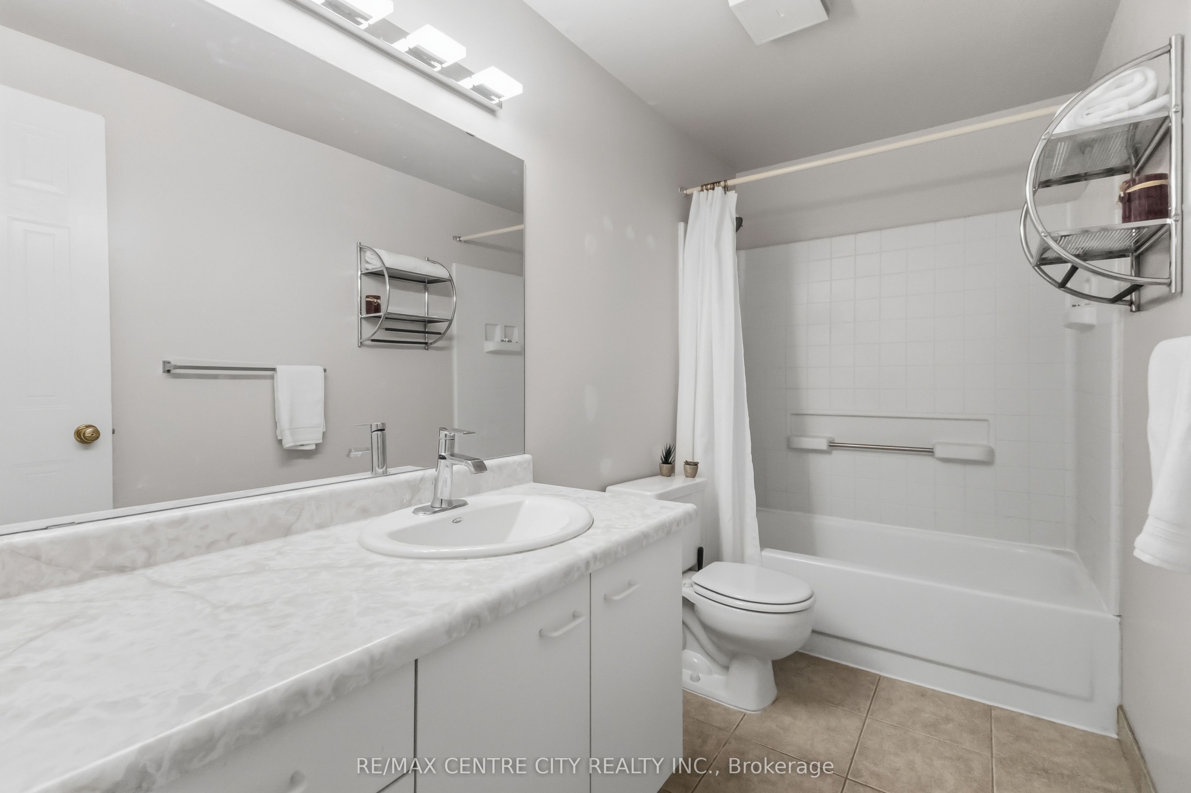 511 Admiral Drive 61 Property Photo 19