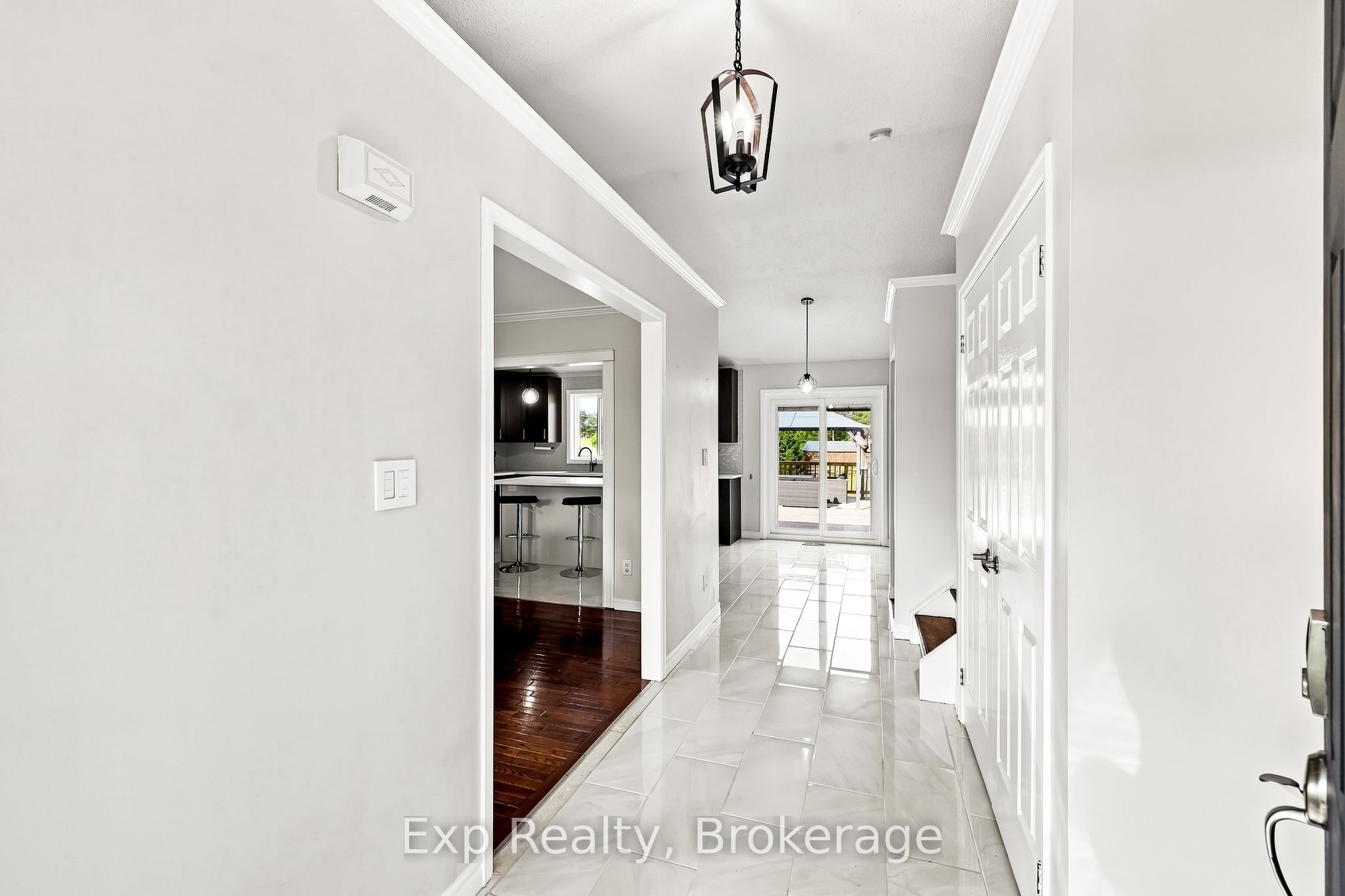 5 Royal Estates Drive Property Photo 7