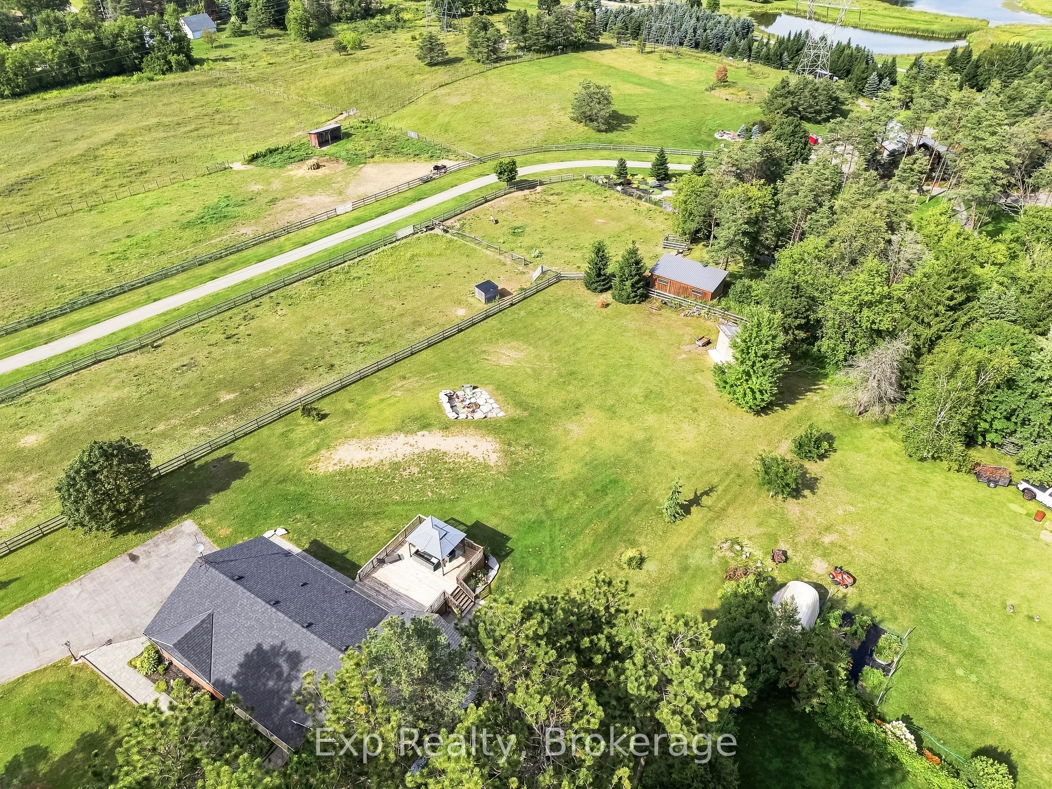5 Royal Estates Drive Property Photo 42