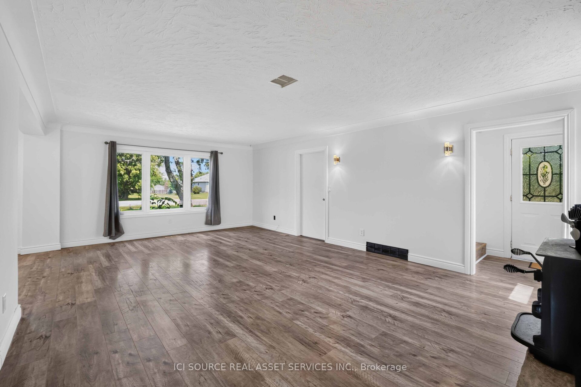 4284 Fly Road Property Photo 6