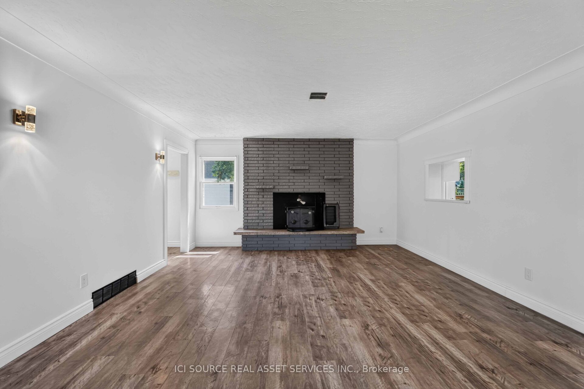 4284 Fly Road Property Photo 8