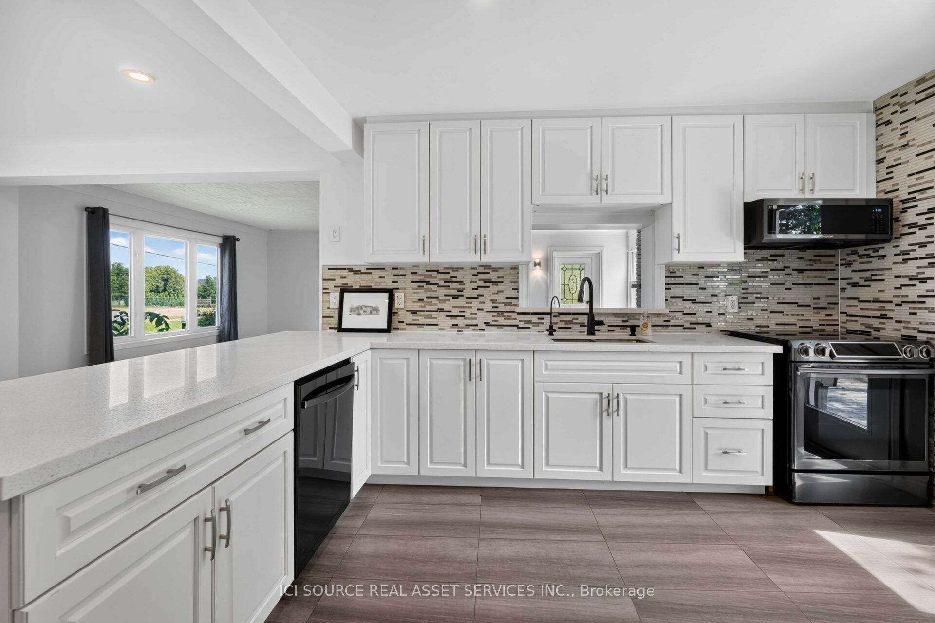 4284 Fly Road Property Photo 13