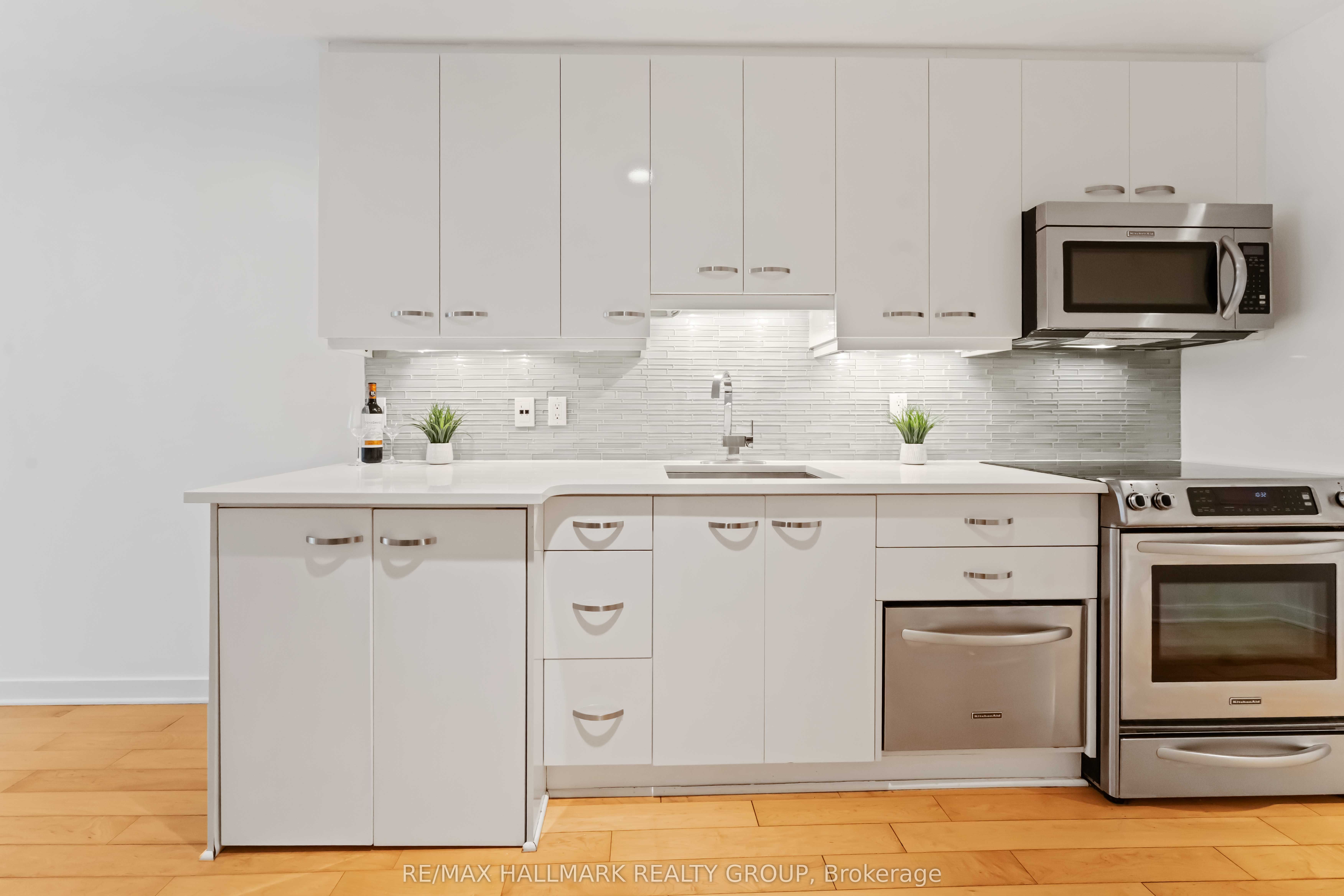 202 St Patrick Street 15 Property Photo 4