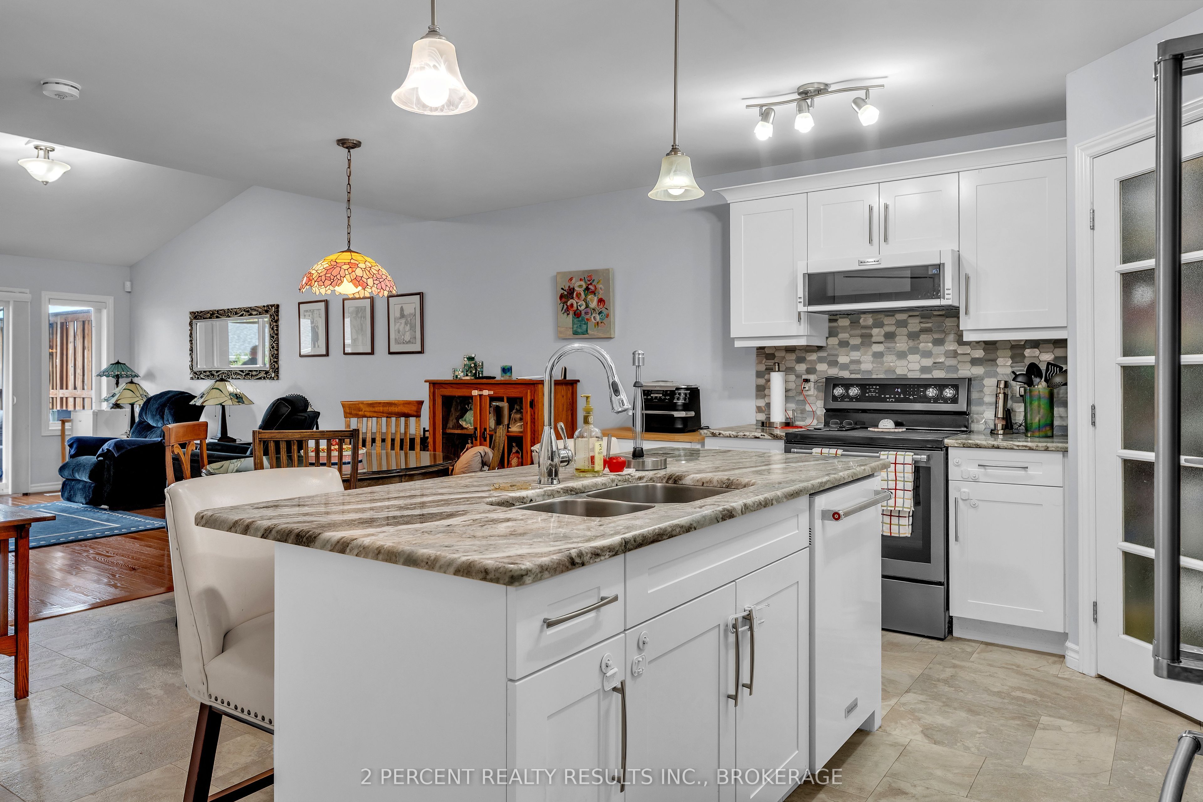 36 Sandhu Crescent Property Photo 6