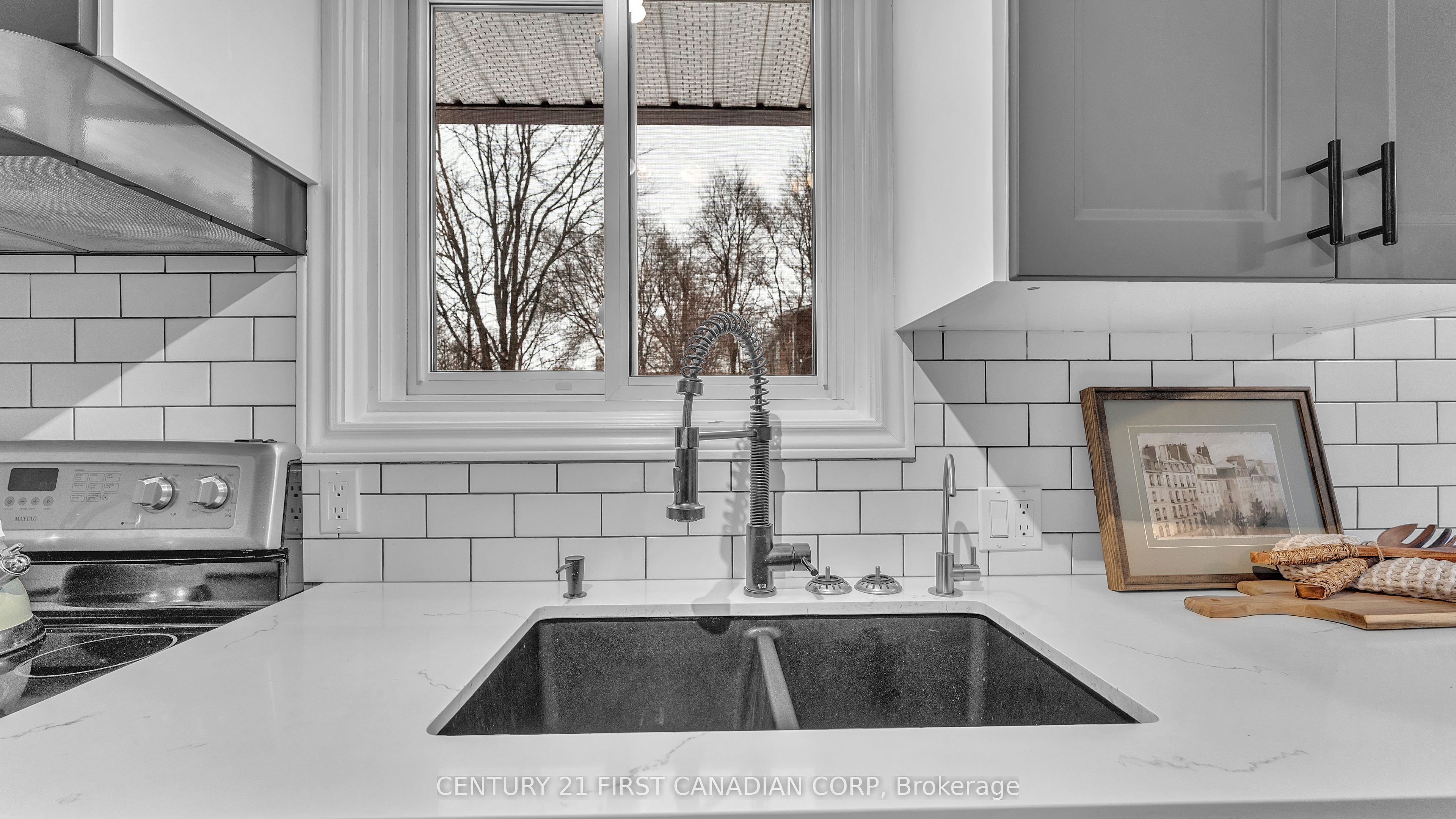 238 Mcnay Street Upper Unit Property Photo 10