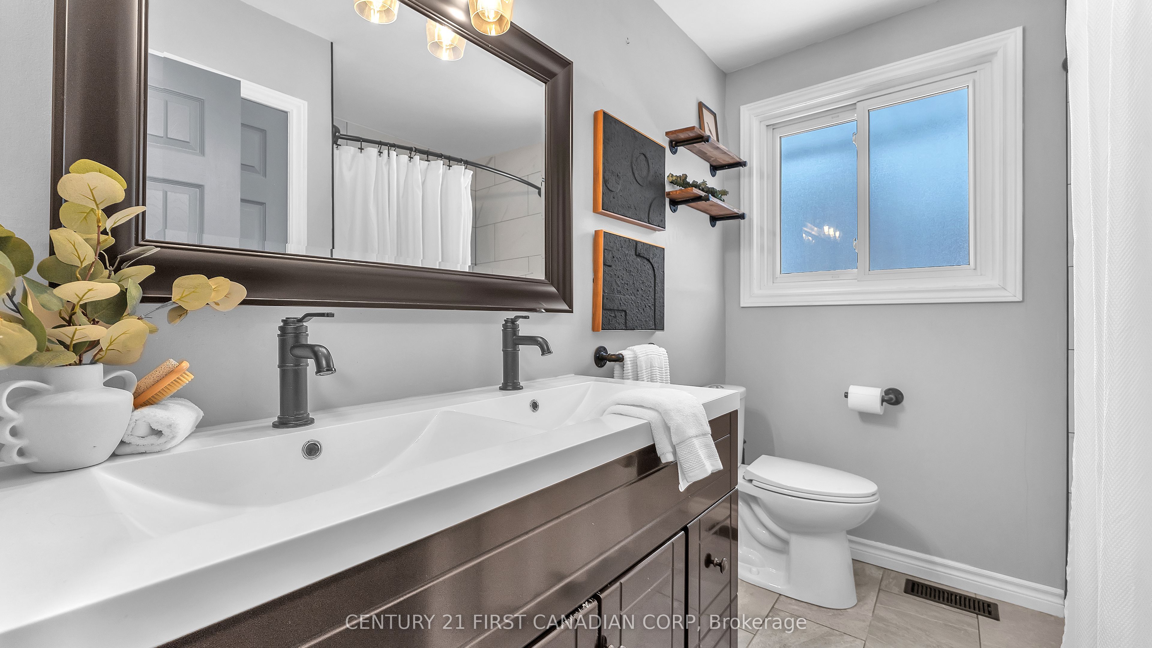 238 Mcnay Street Upper Unit Property Photo 17