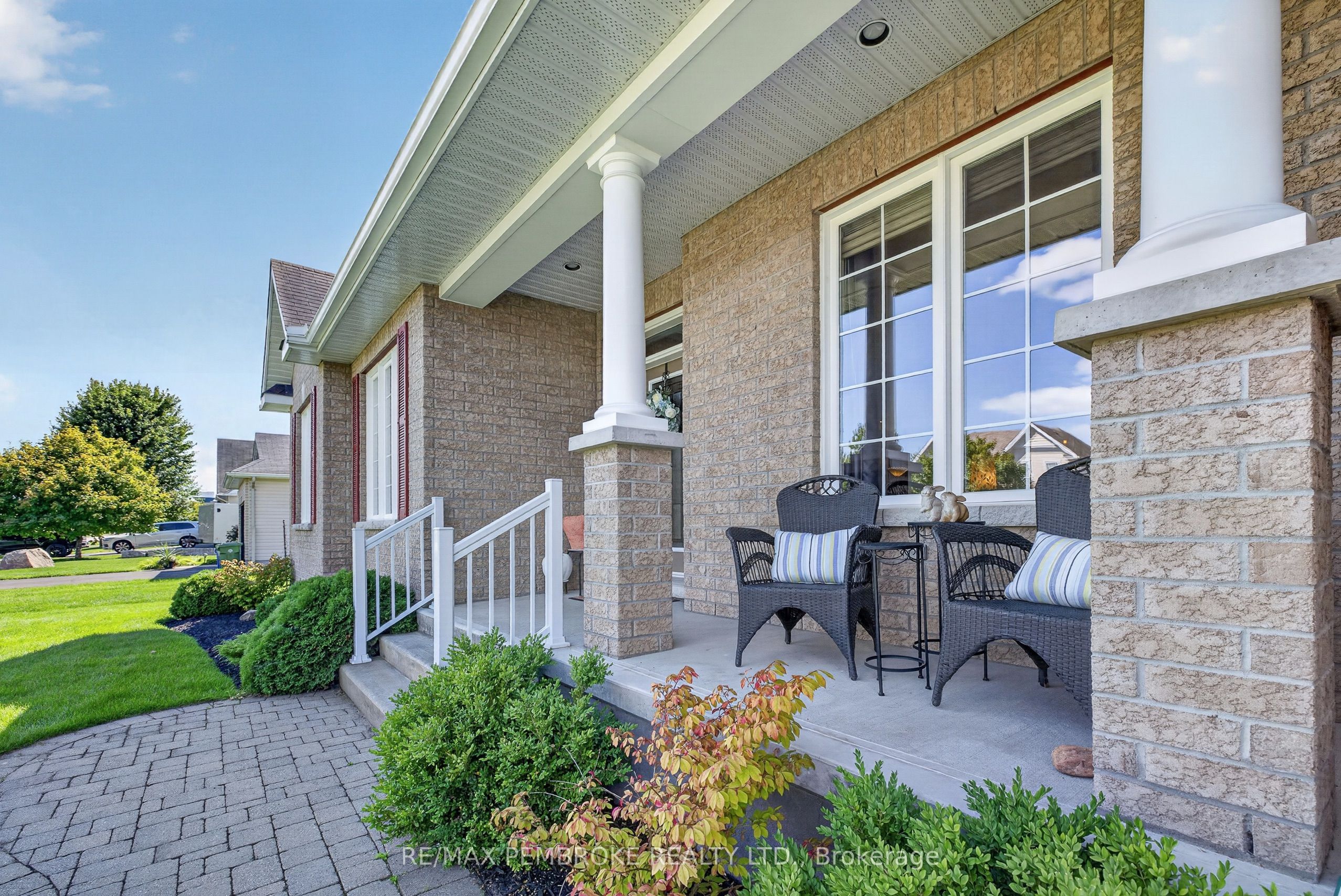 26 Bedard Boulevard Property Photo 4