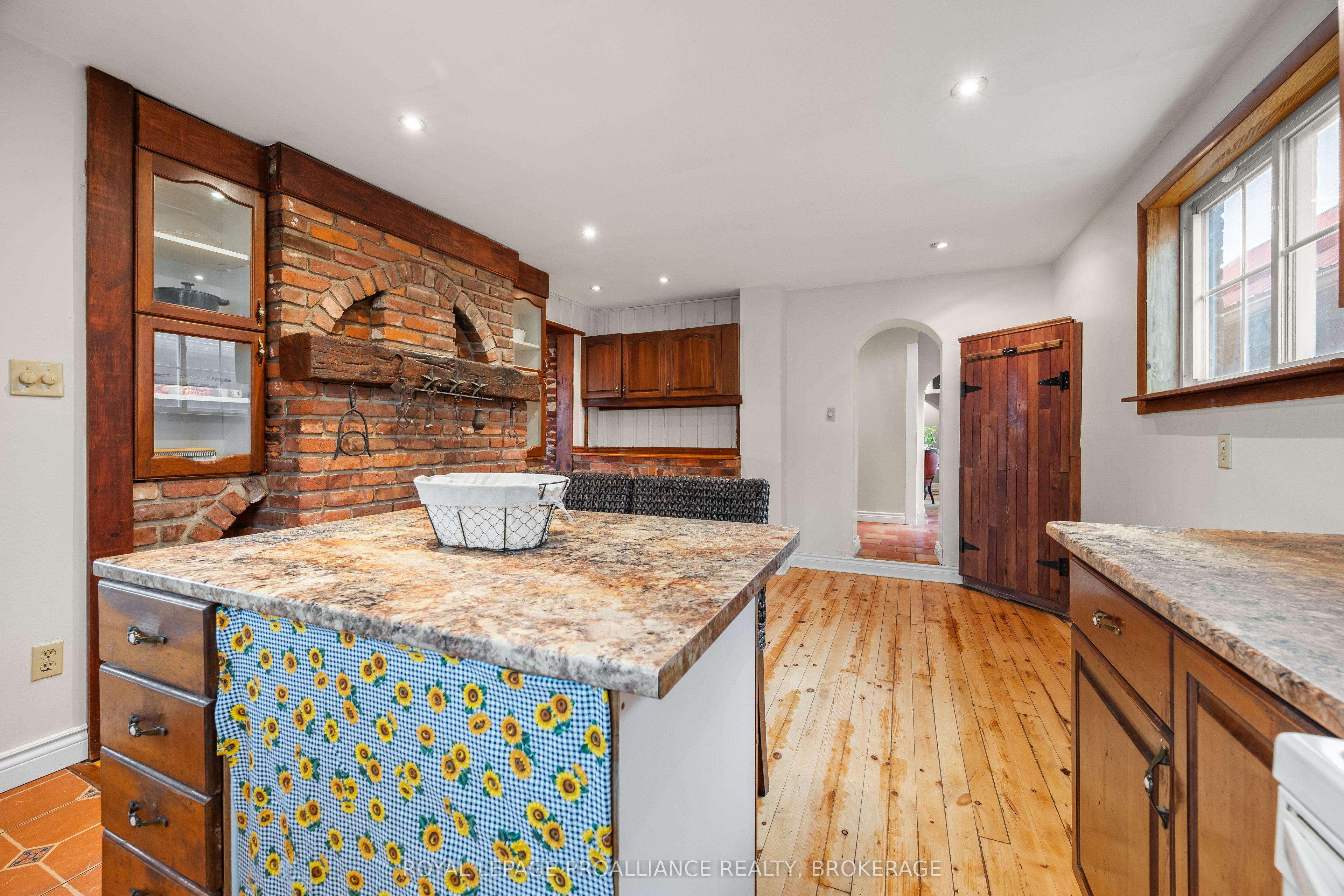 277 Brock Street Property Photo 13