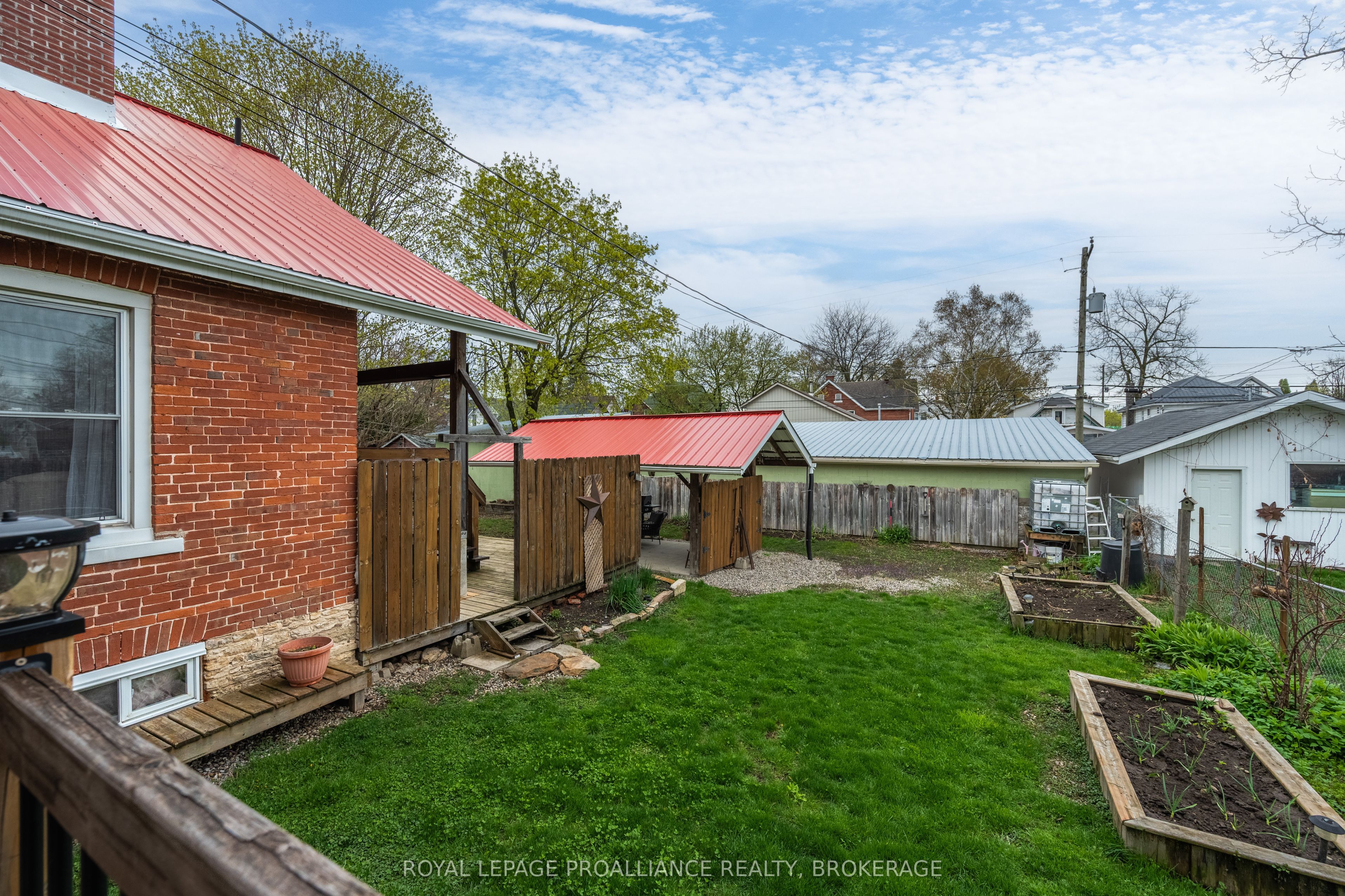 277 Brock Street Property Photo 44