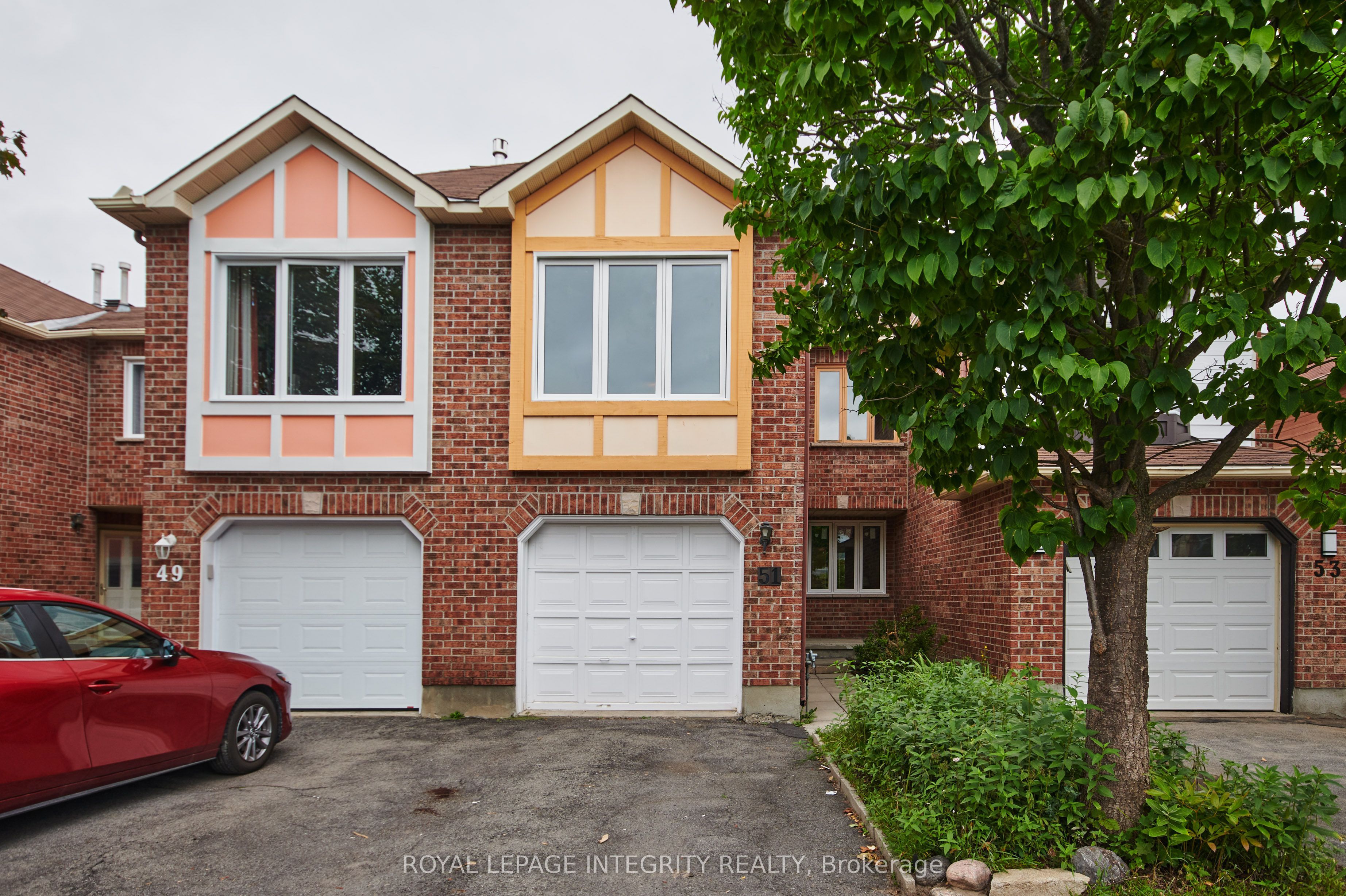 51 Havenhurst Crescent Property Photo 2