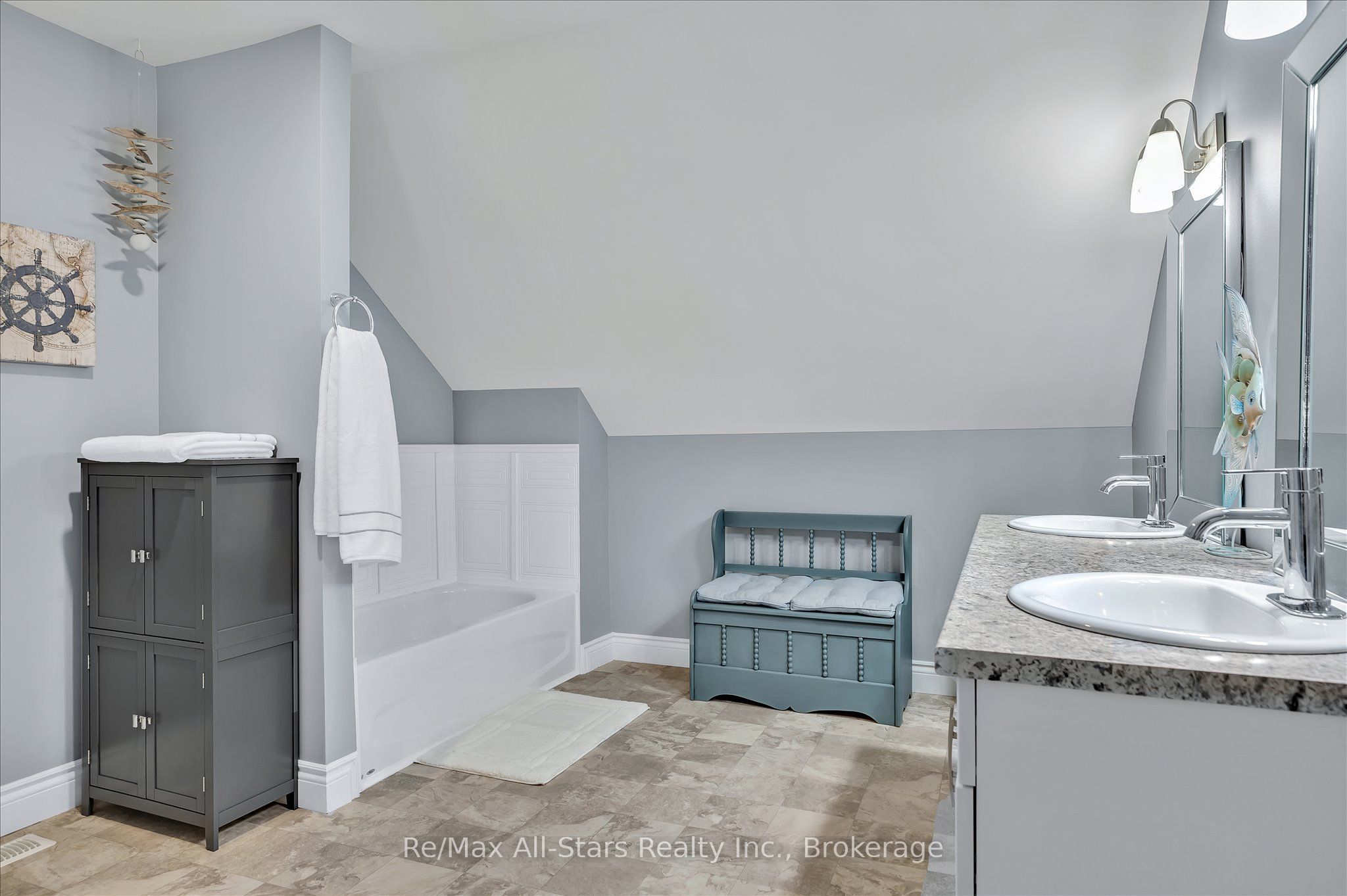 299 Barry Road Property Photo 33