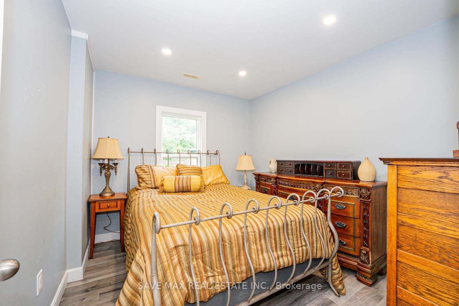 10 Wills Street Property Photo 12