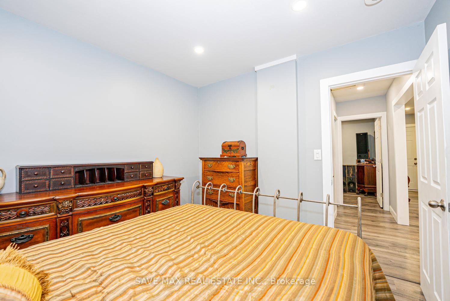 10 Wills Street Property Photo 13