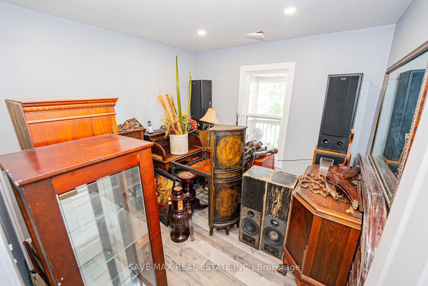 10 Wills Street Property Photo 14