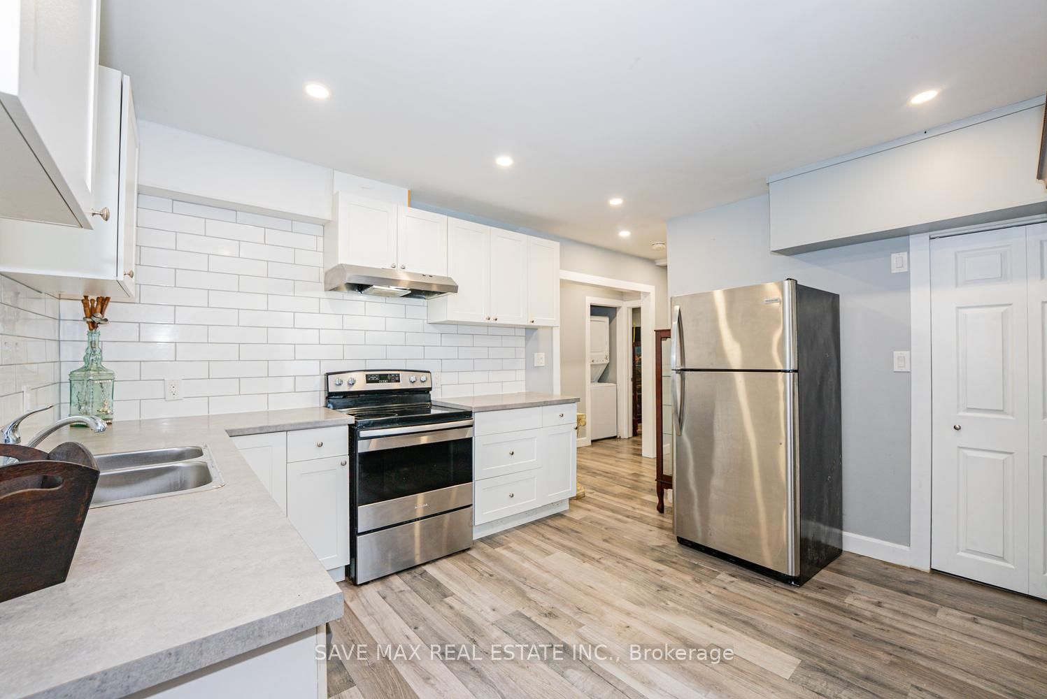 10 Wills Street Property Photo 16