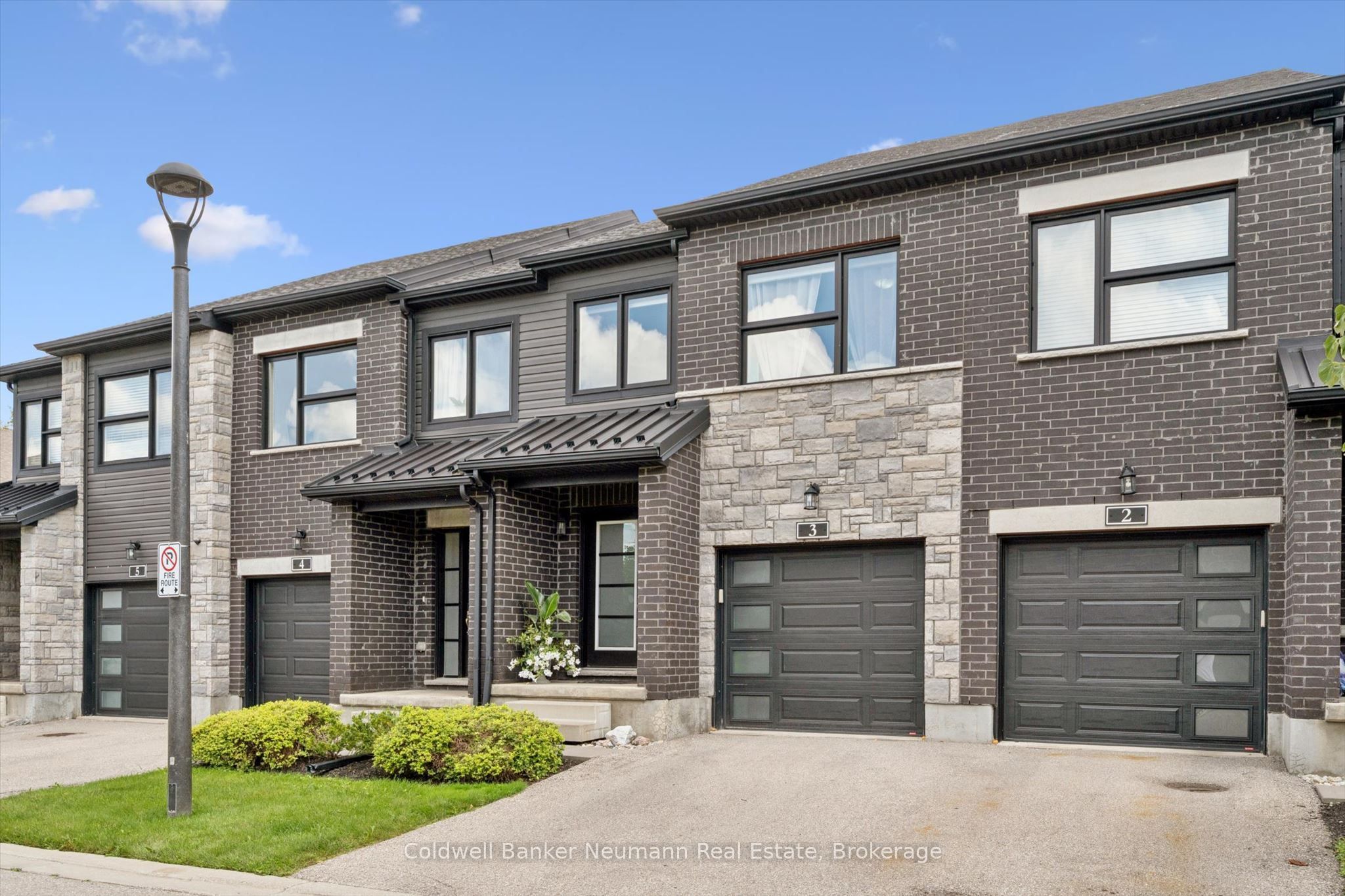 91 Poppy Drive E 3 Property Photo 1
