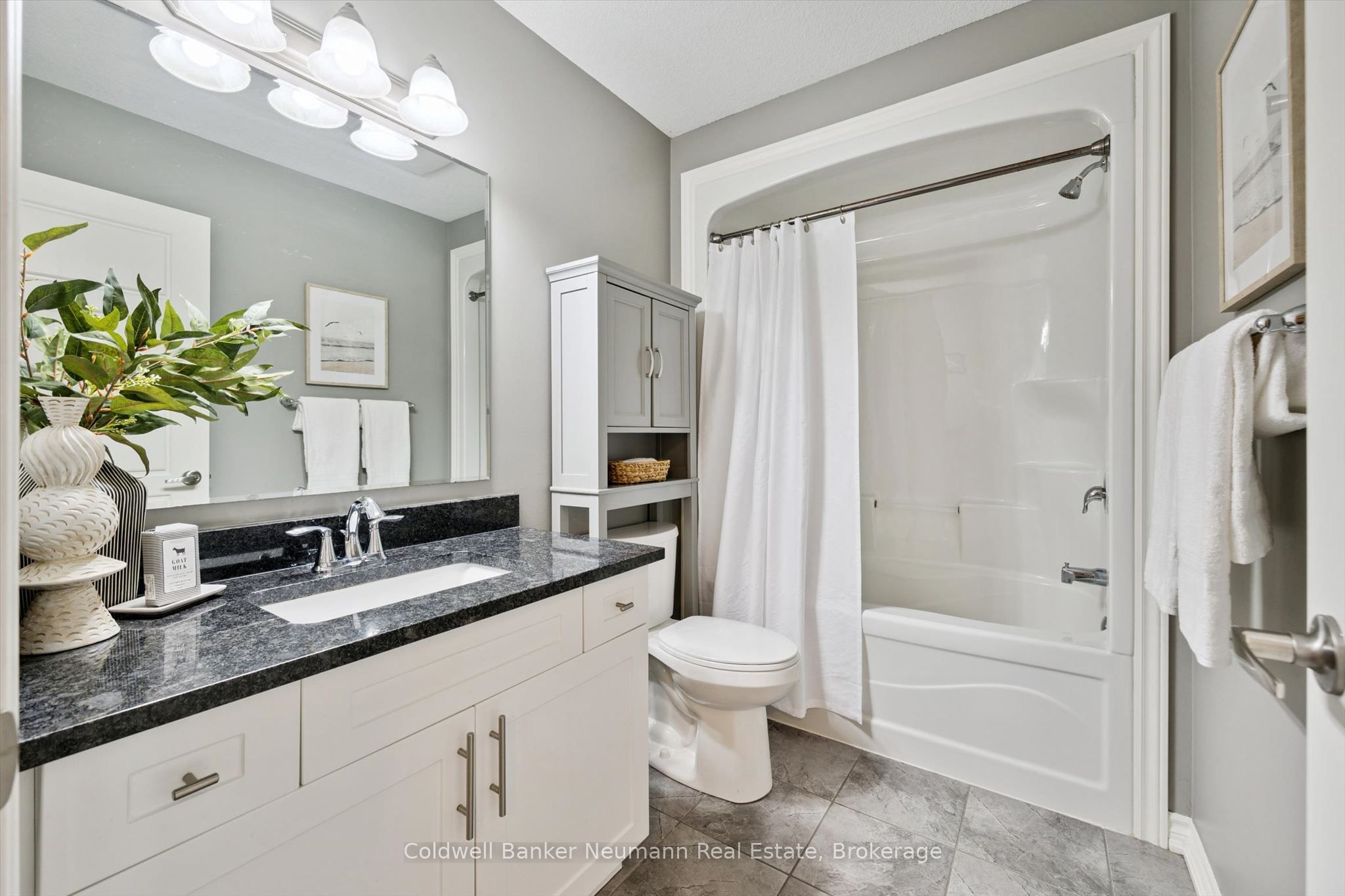 91 Poppy Drive E 3 Property Photo 24