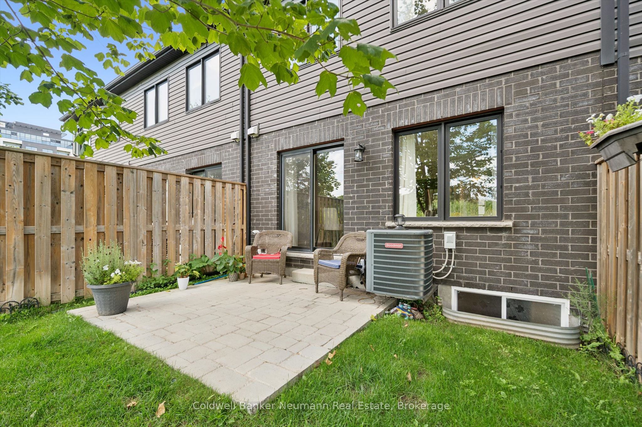 91 Poppy Drive E 3 Property Photo 32