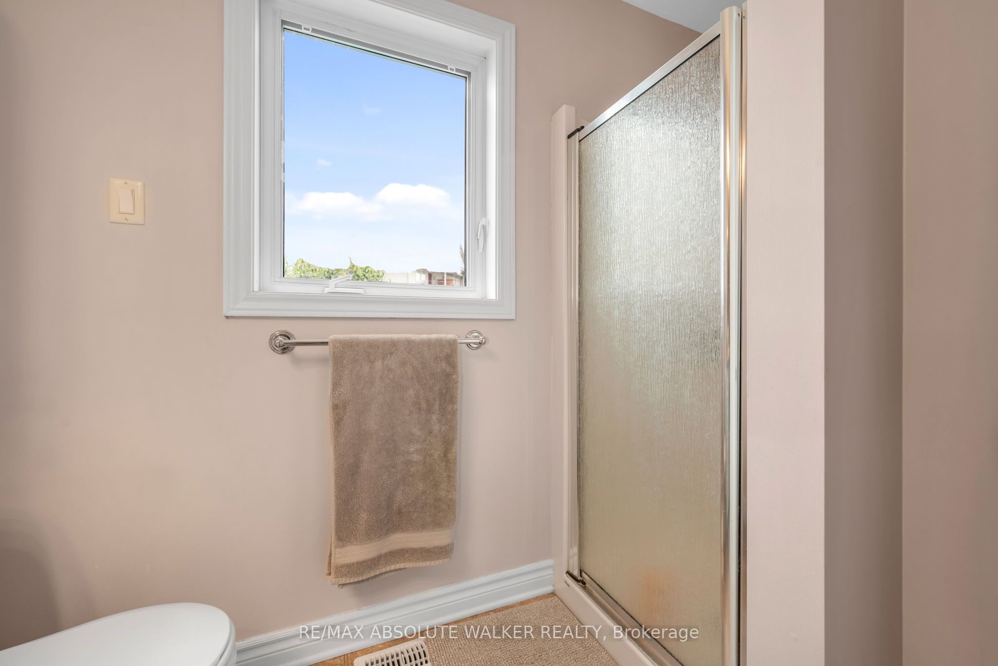 446 Goldenbrook Way Property Photo 33