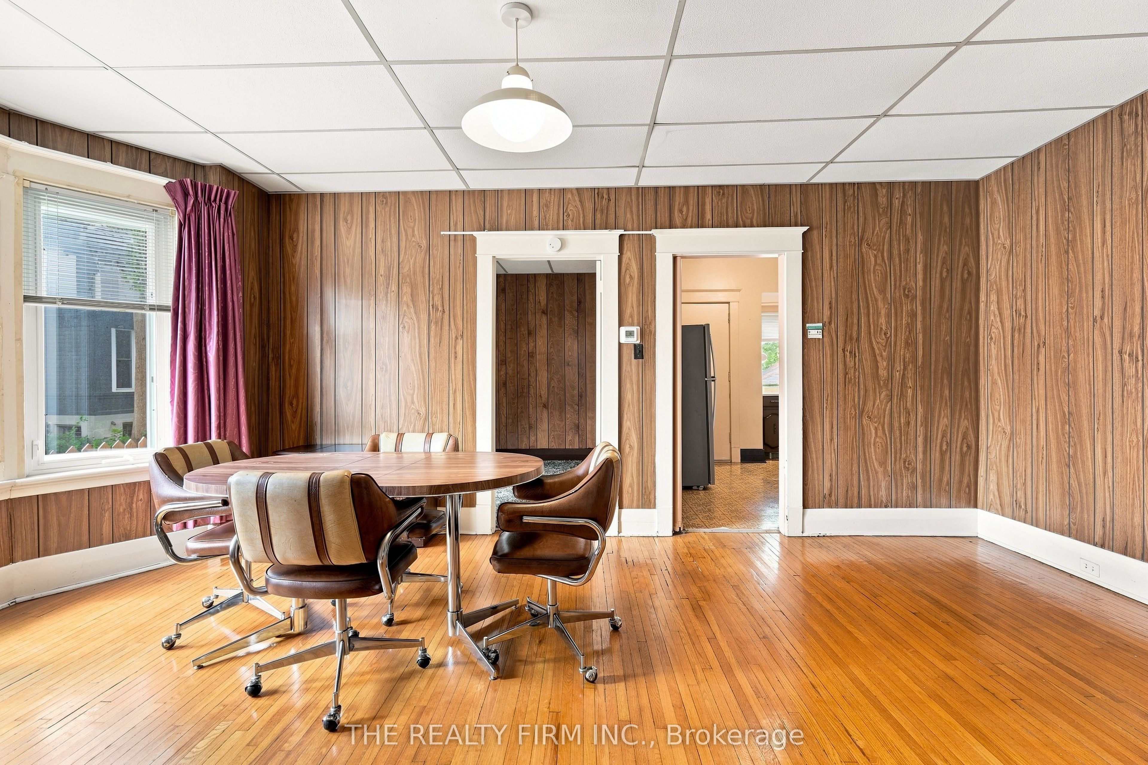 35 Wharncliffe Road S Property Photo 12