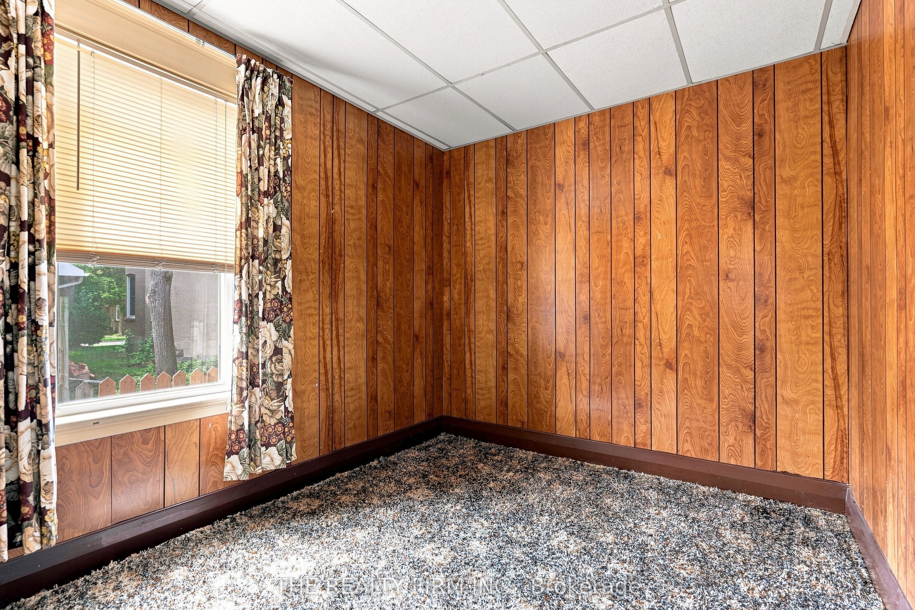 35 Wharncliffe Road S Property Photo 16