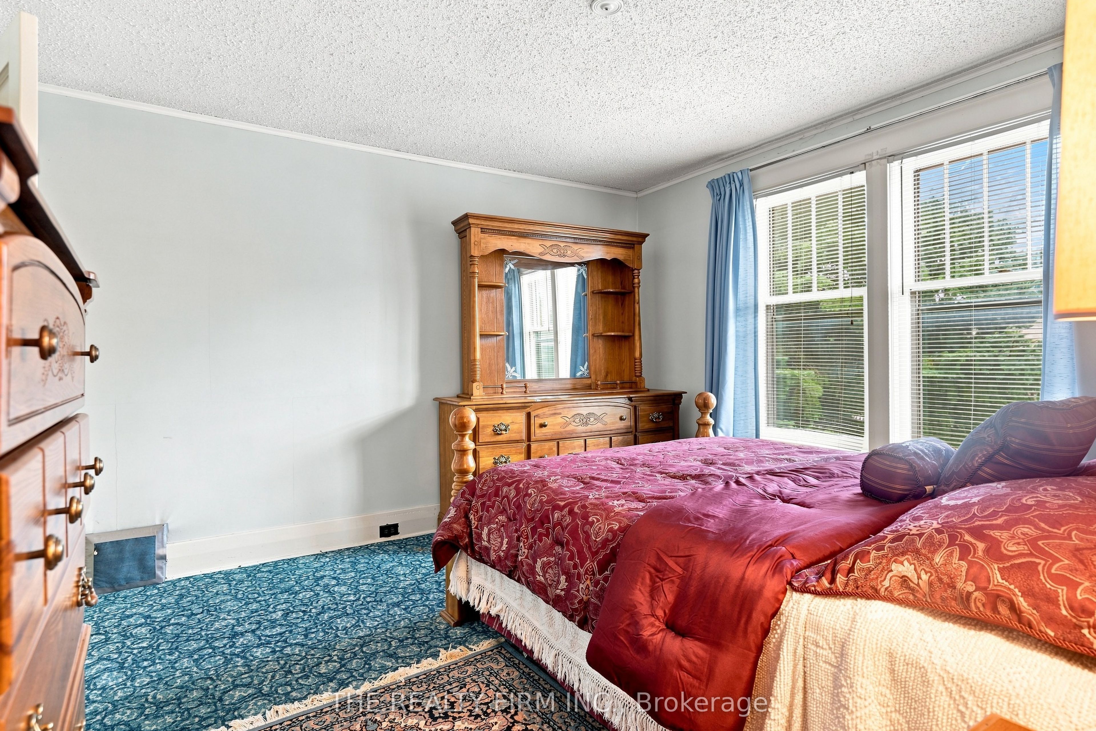 35 Wharncliffe Road S Property Photo 24