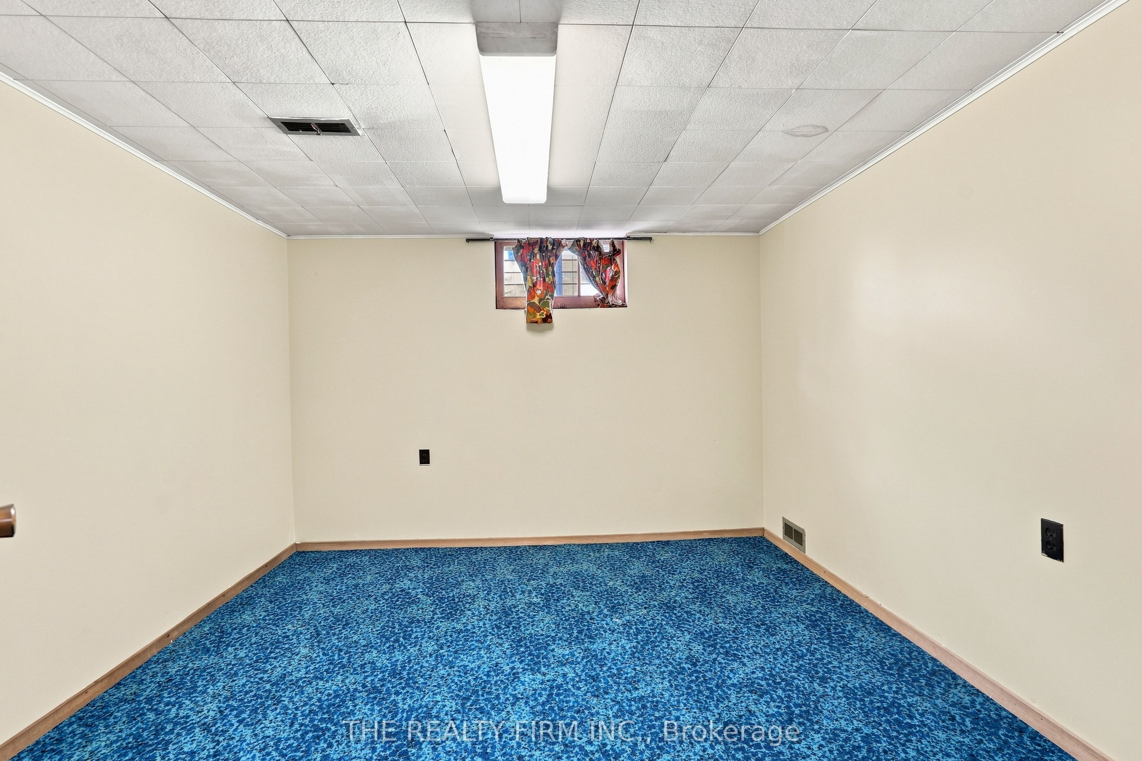 35 Wharncliffe Road S Property Photo 31